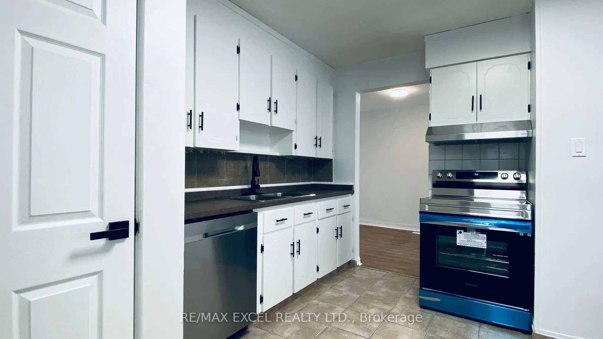 88 Longford Drive, #Main Floor