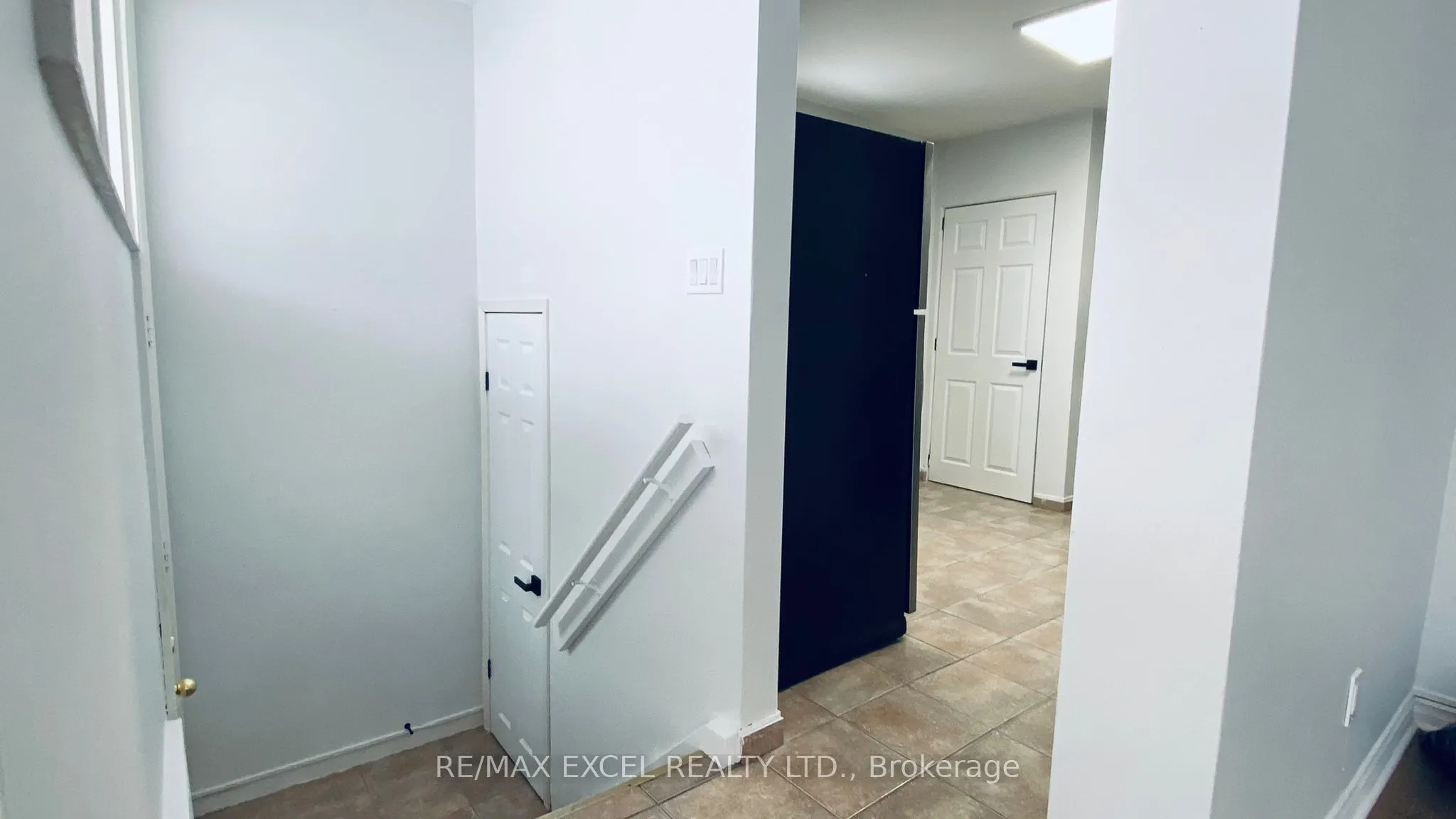 88 Longford Drive, #Main Floor