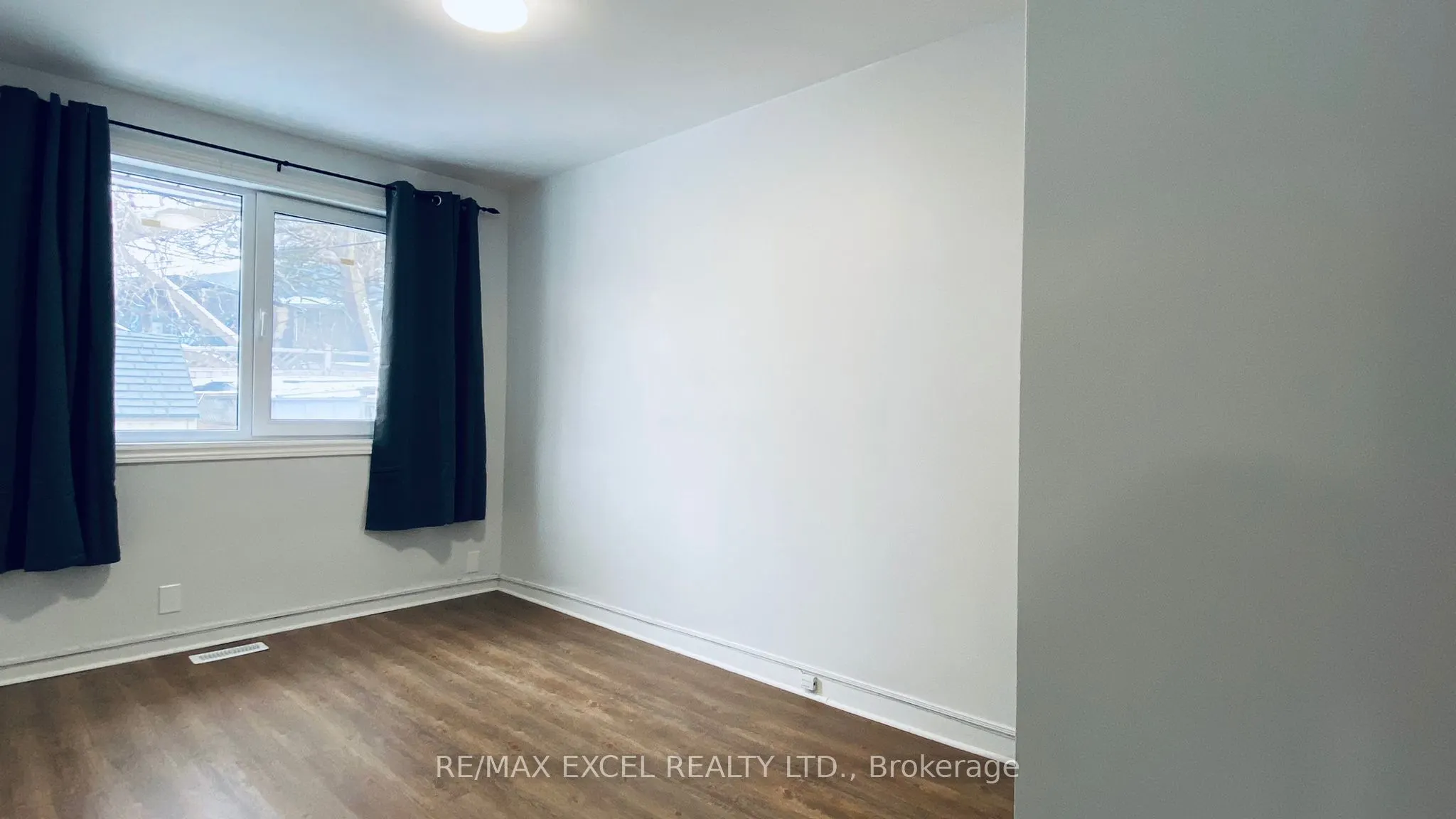 88 Longford Drive, #Main Floor