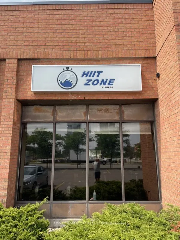 200 Edgeley Boulevard W, #24