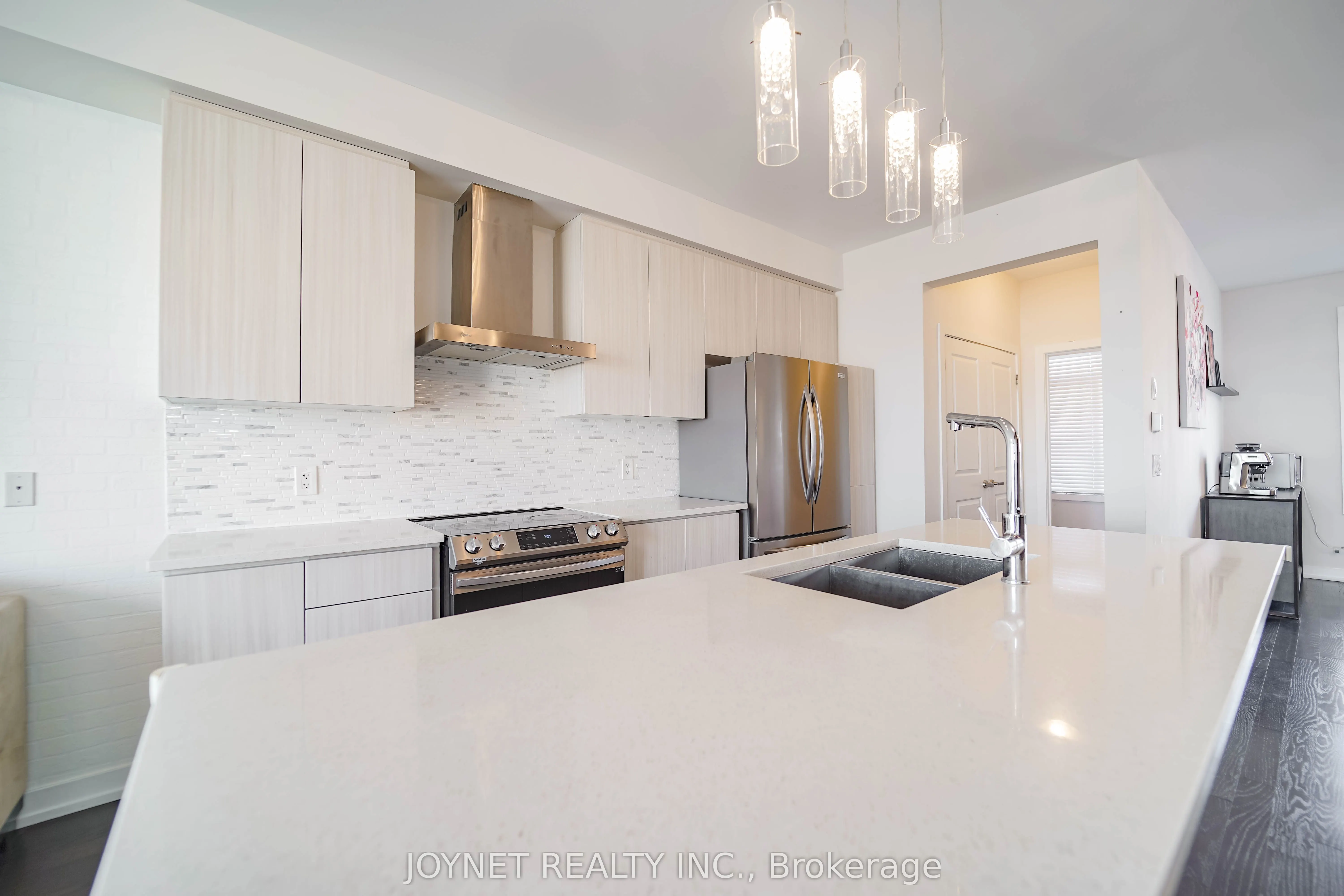 7 Glenngarry Crescent
