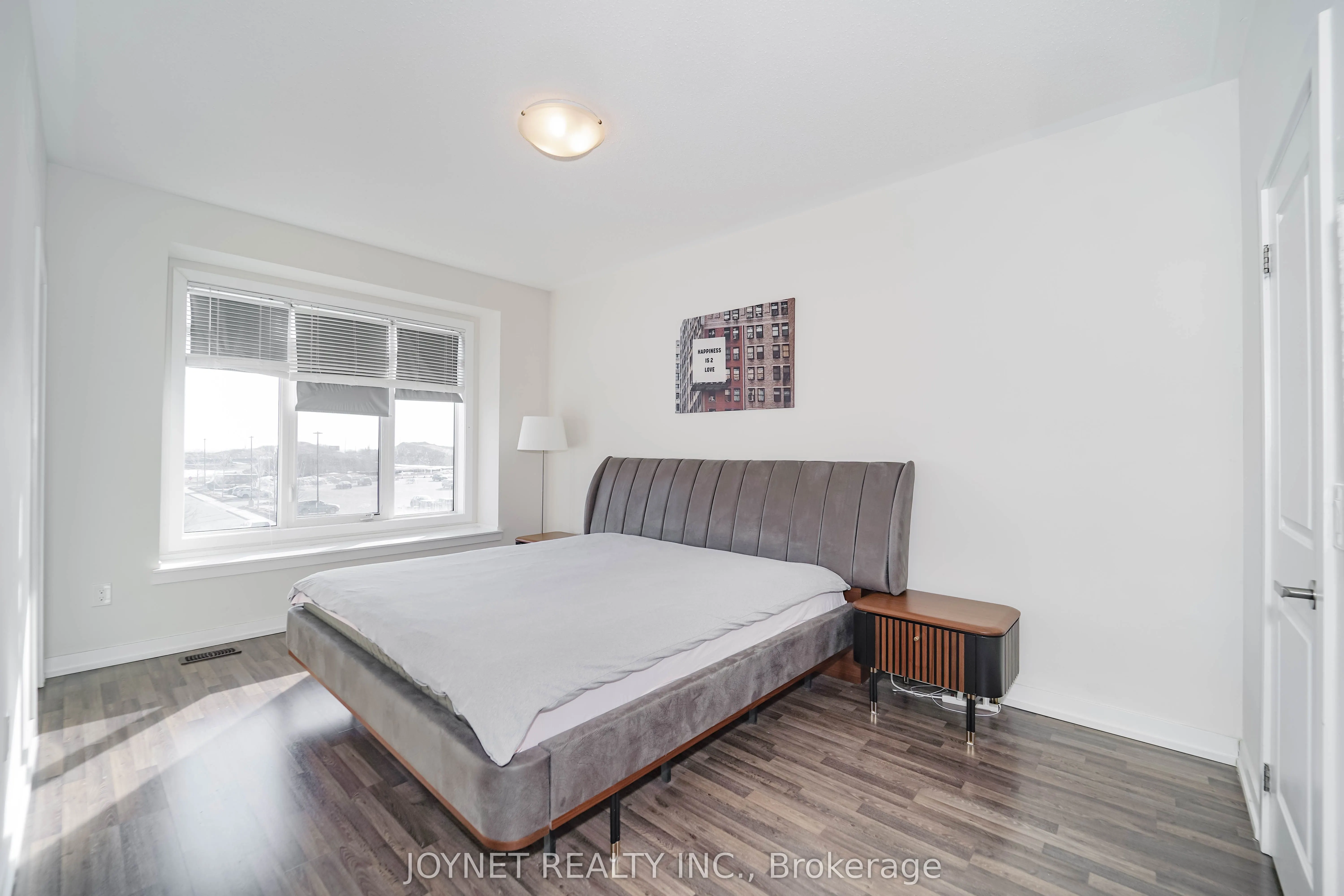 7 Glenngarry Crescent