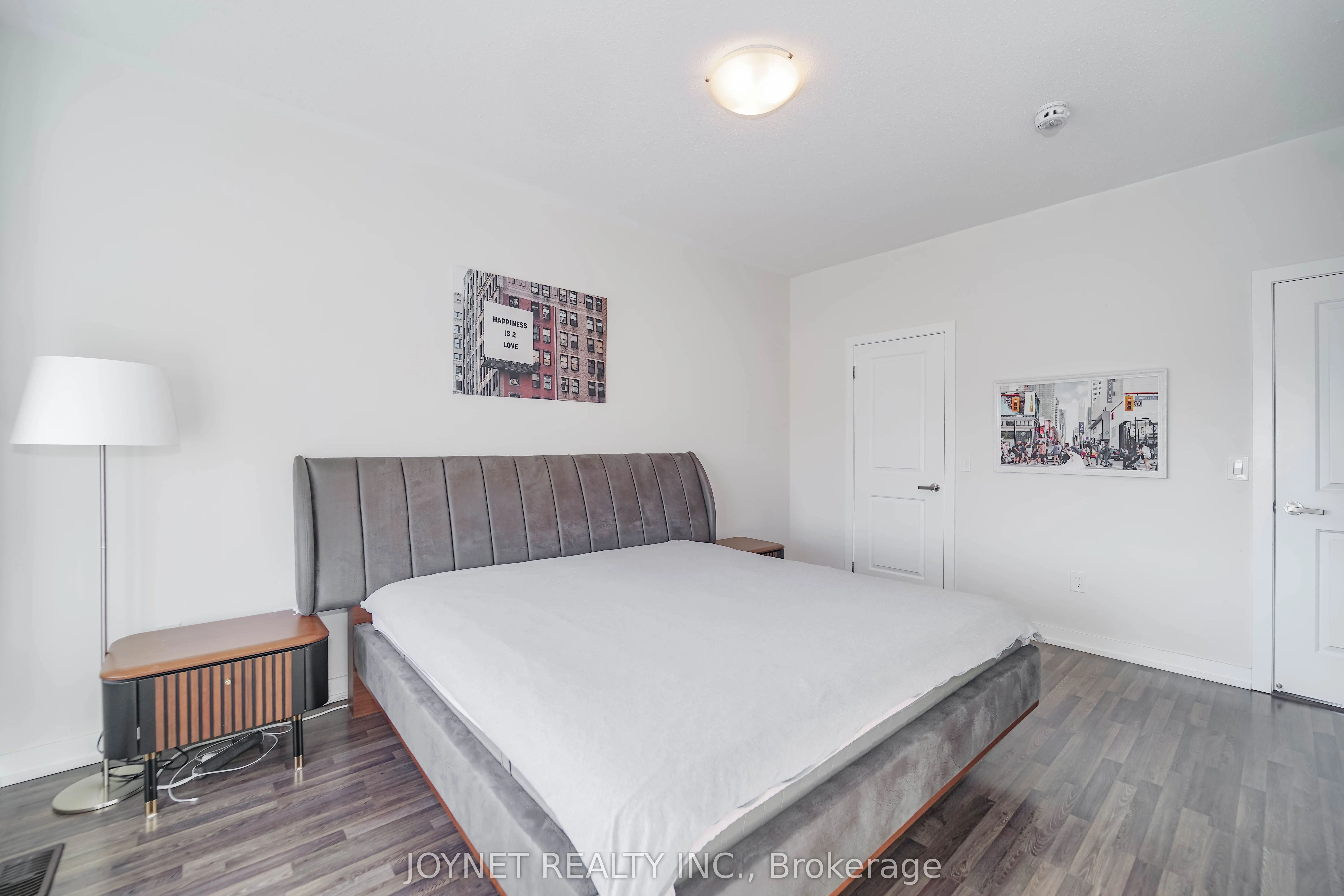 7 Glenngarry Crescent