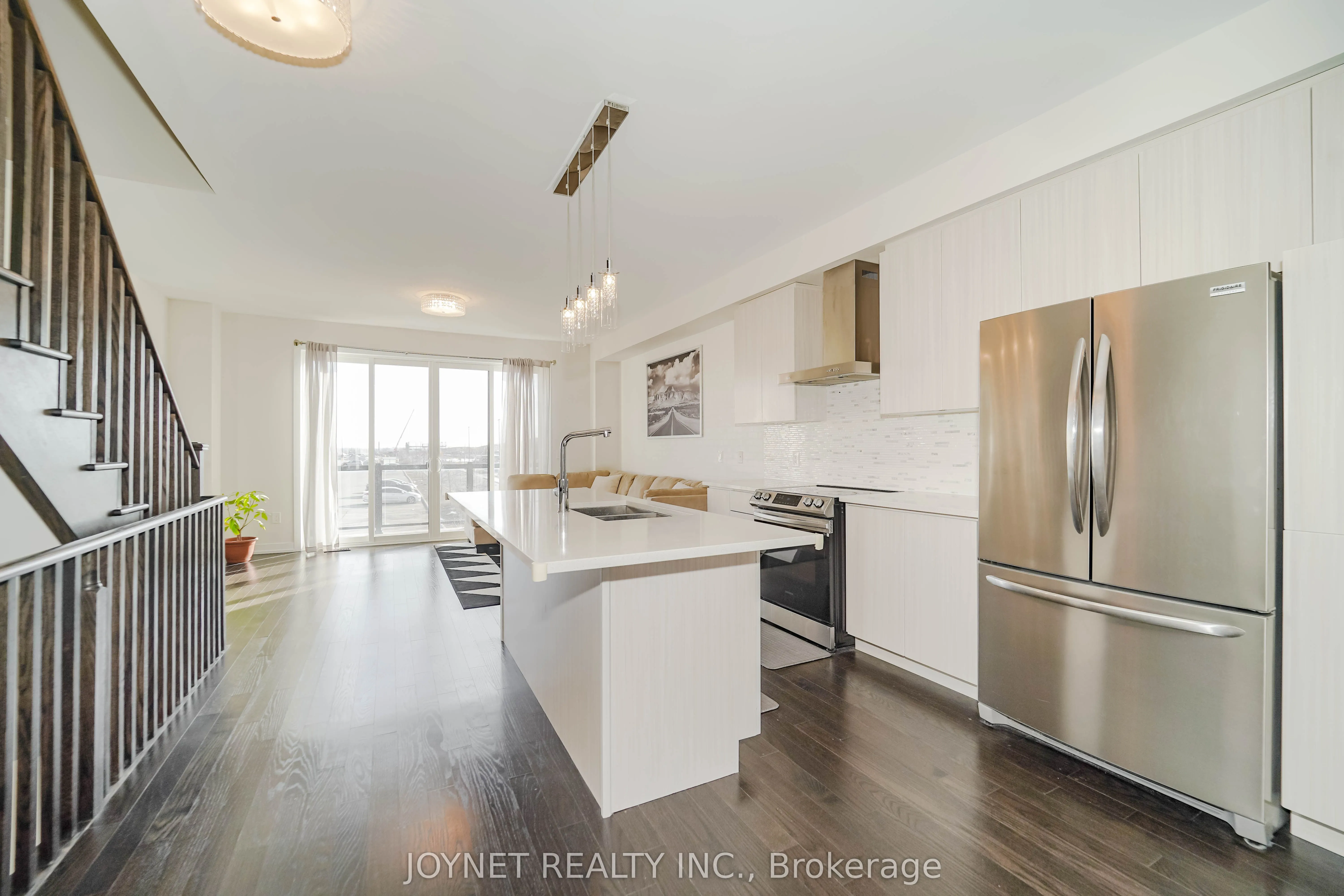 7 Glenngarry Crescent