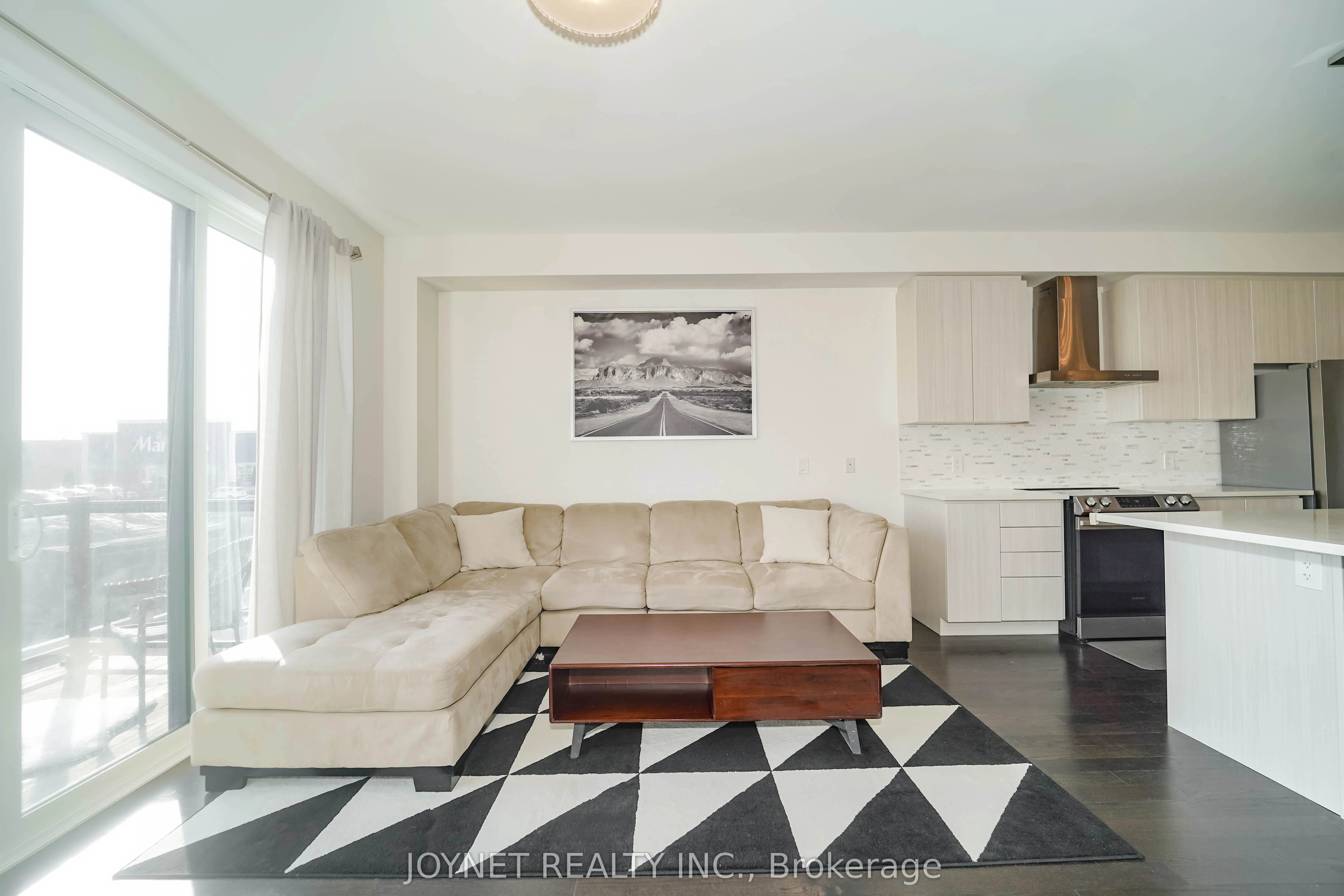 7 Glenngarry Crescent