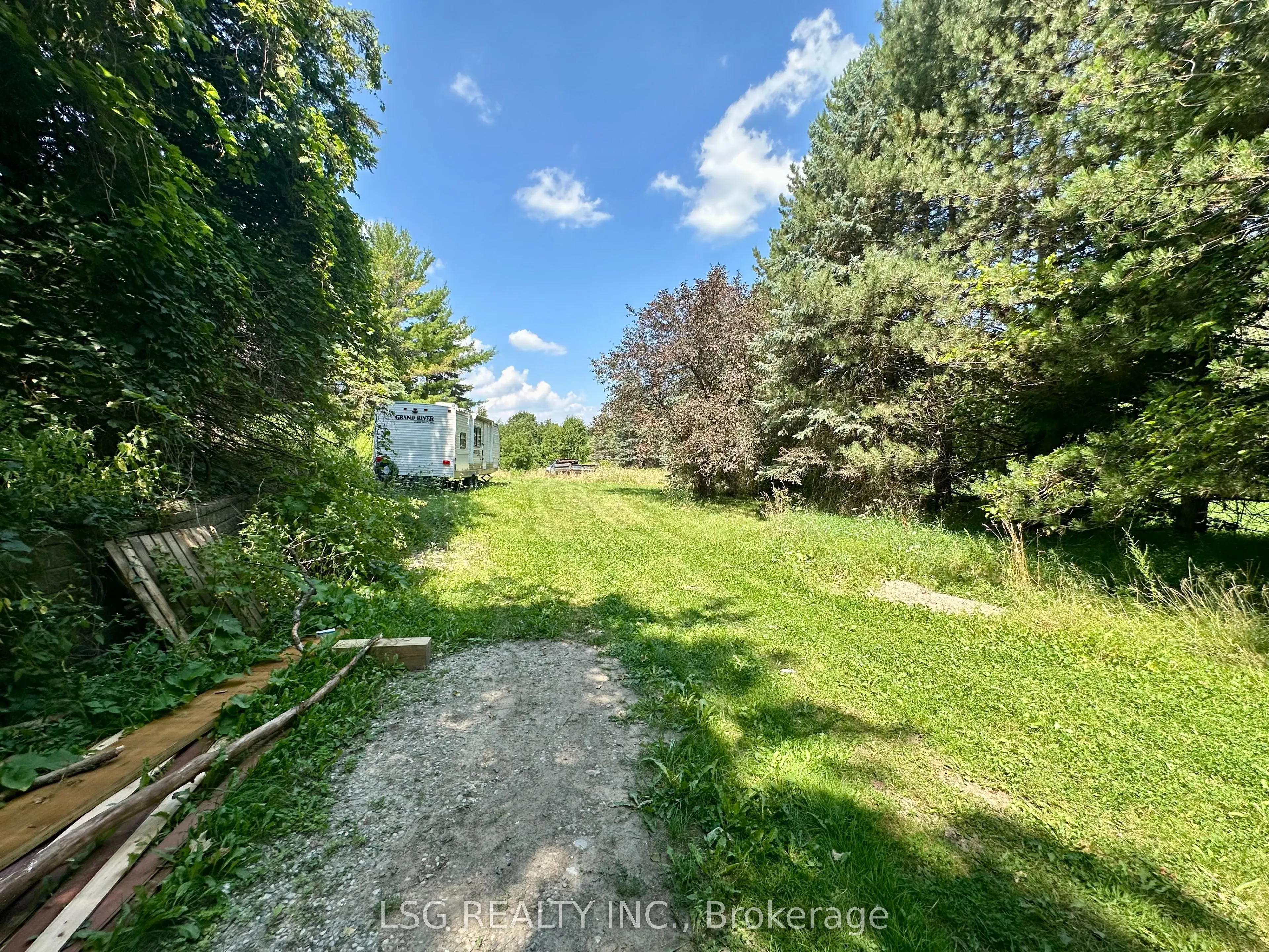6180 18th Side Road