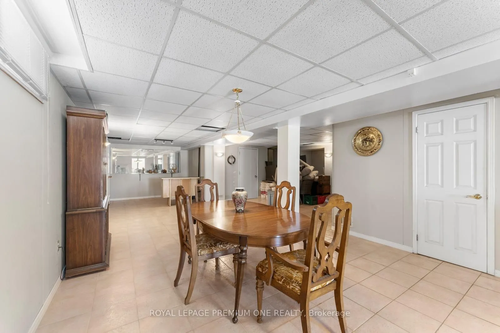 14 CARRICK Avenue