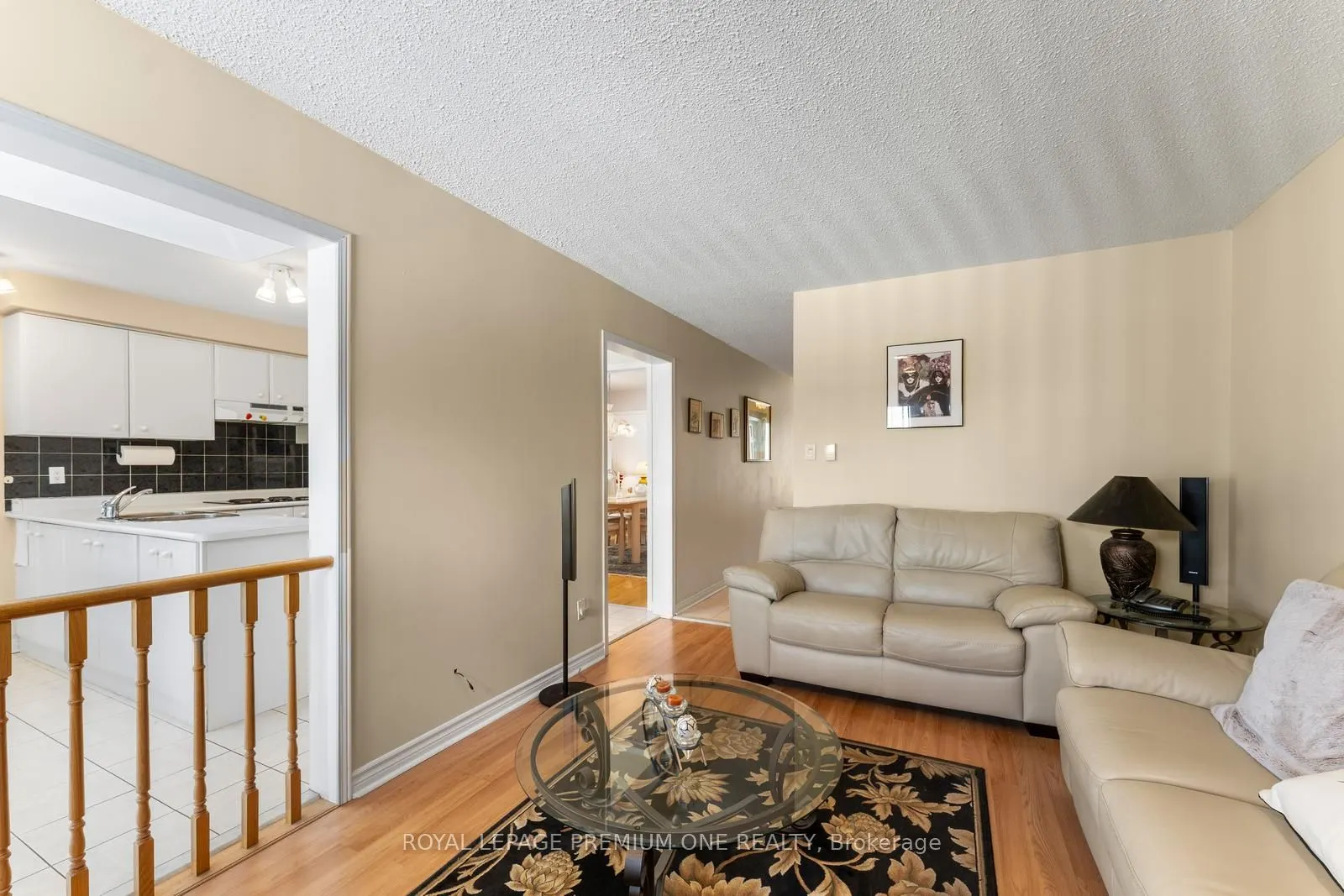 14 CARRICK Avenue