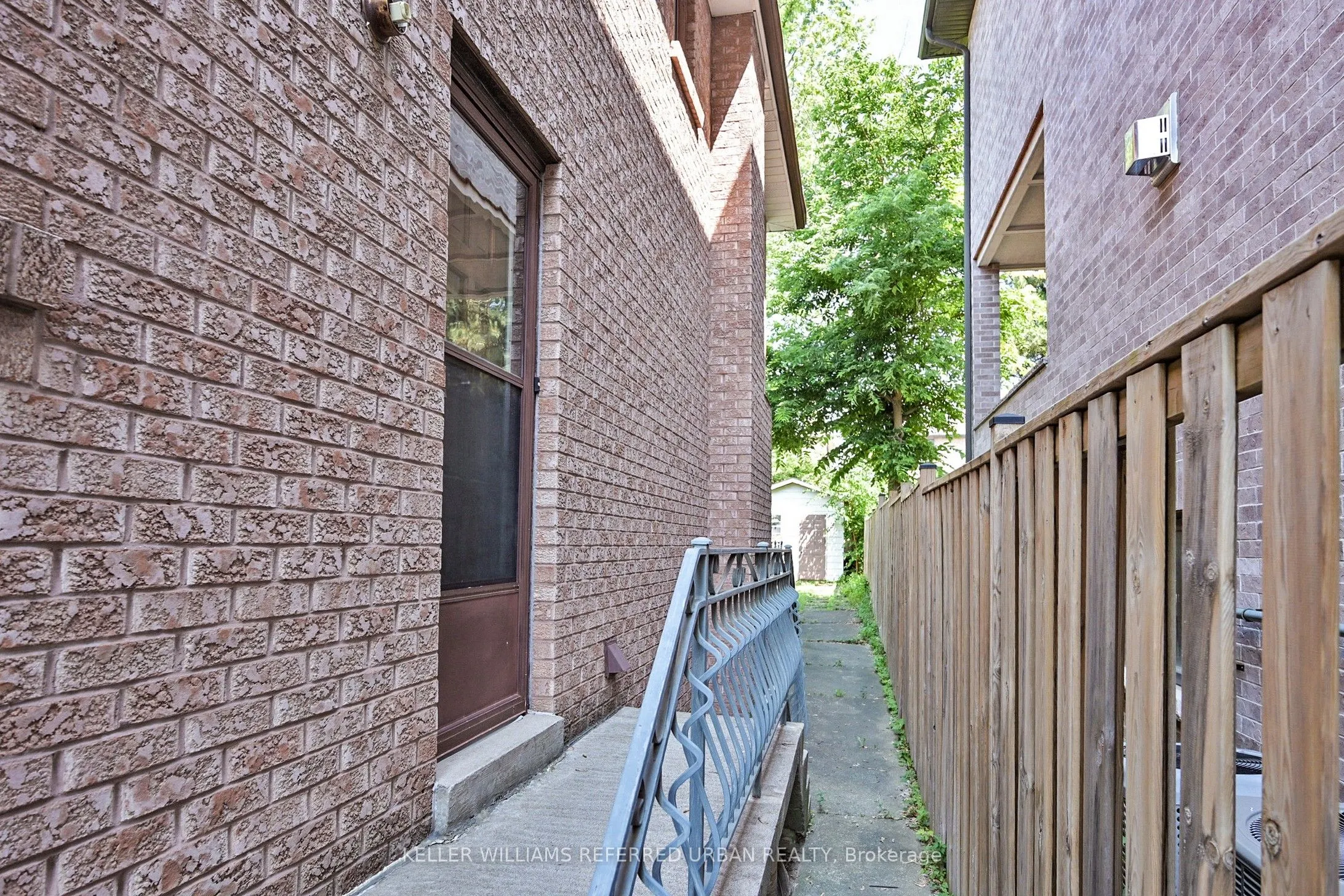 28 Westwood Lane