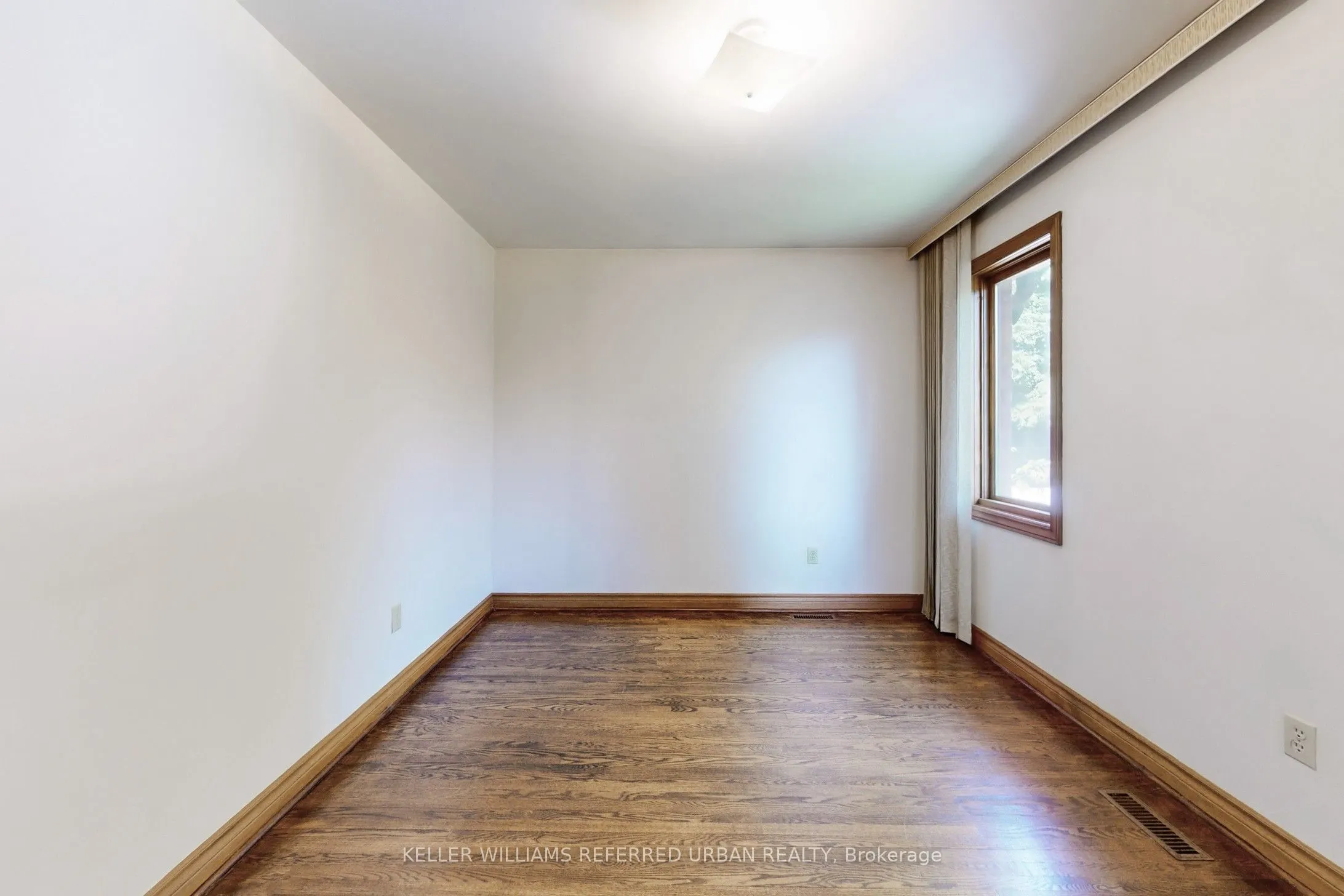 28 Westwood Lane