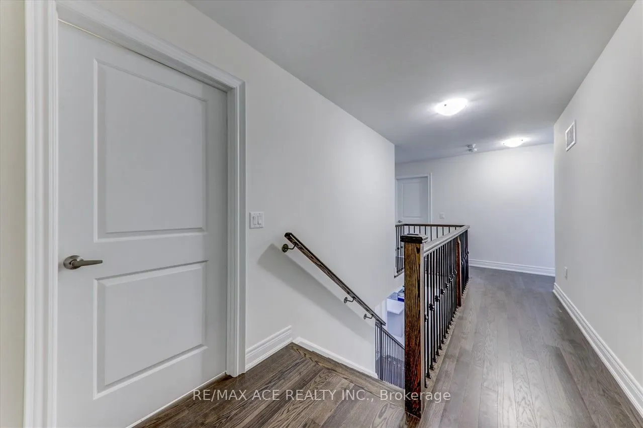 14 Hitching Post, #Main