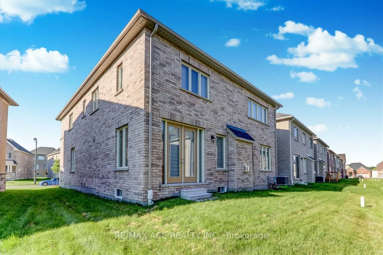 14 Hitching Post, #Main