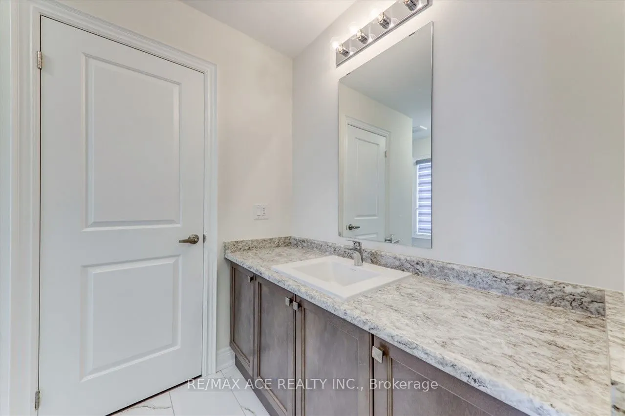14 Hitching Post, #Main