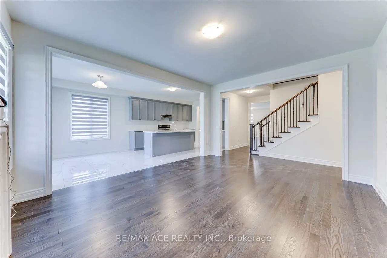 14 Hitching Post, #Main