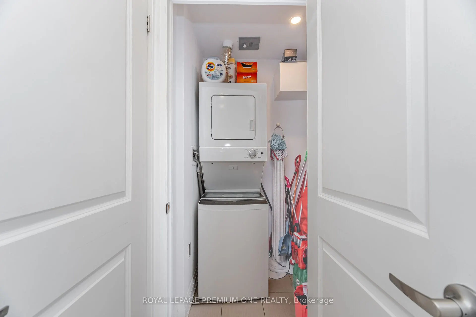 48 COLES Avenue, ##702