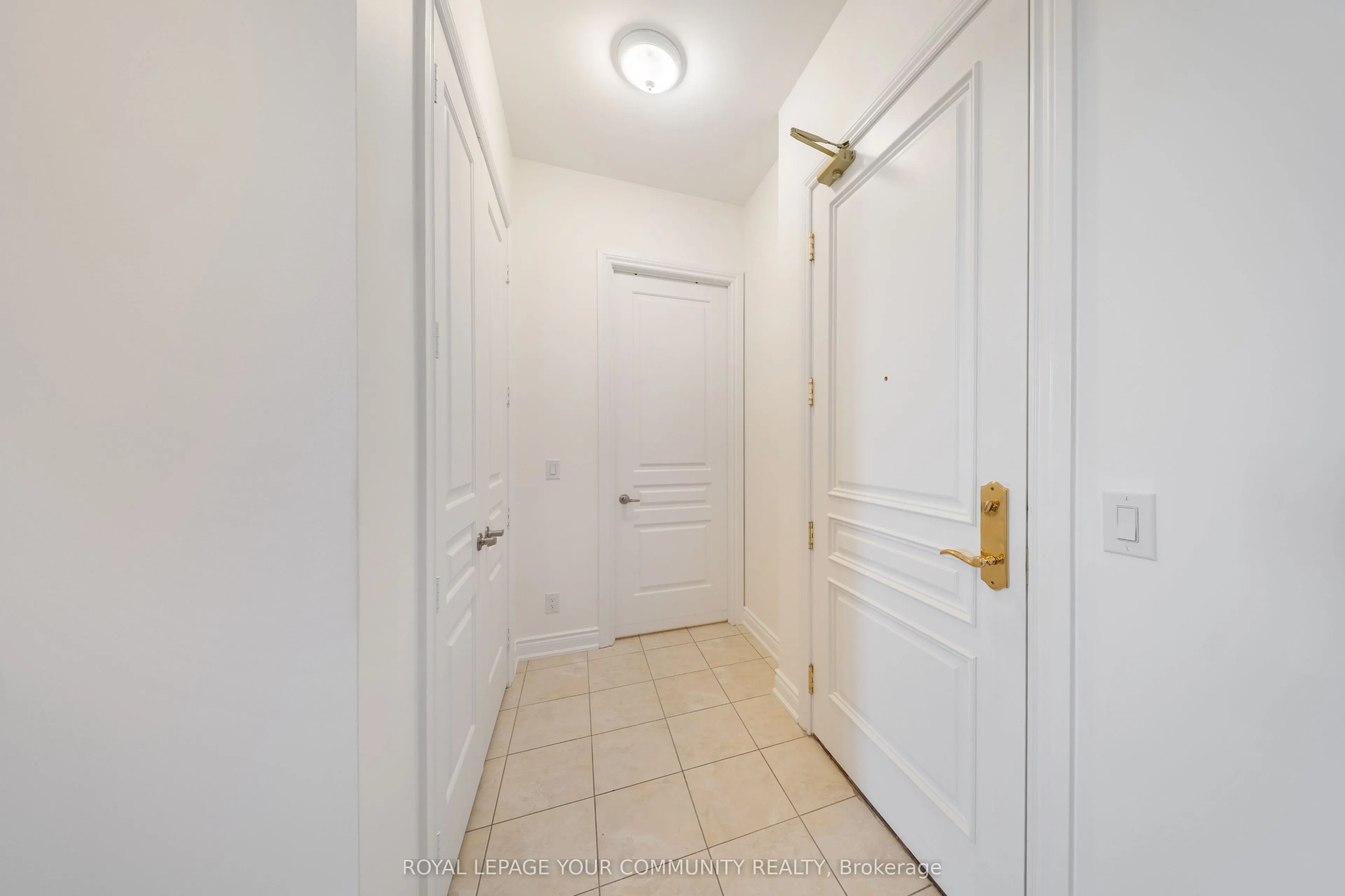 9245 Jane Street, #PH01
