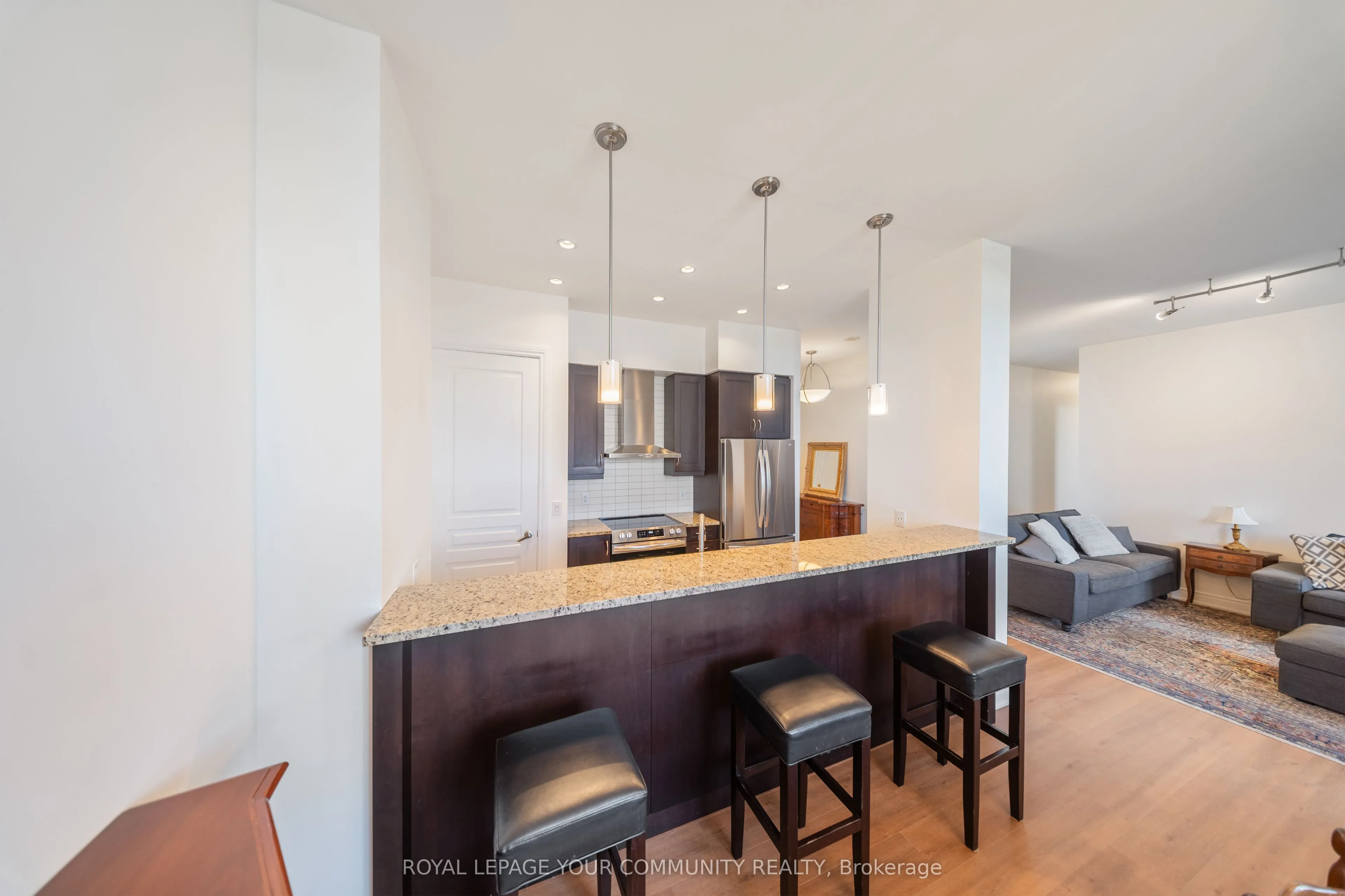 9245 Jane Street, #PH01