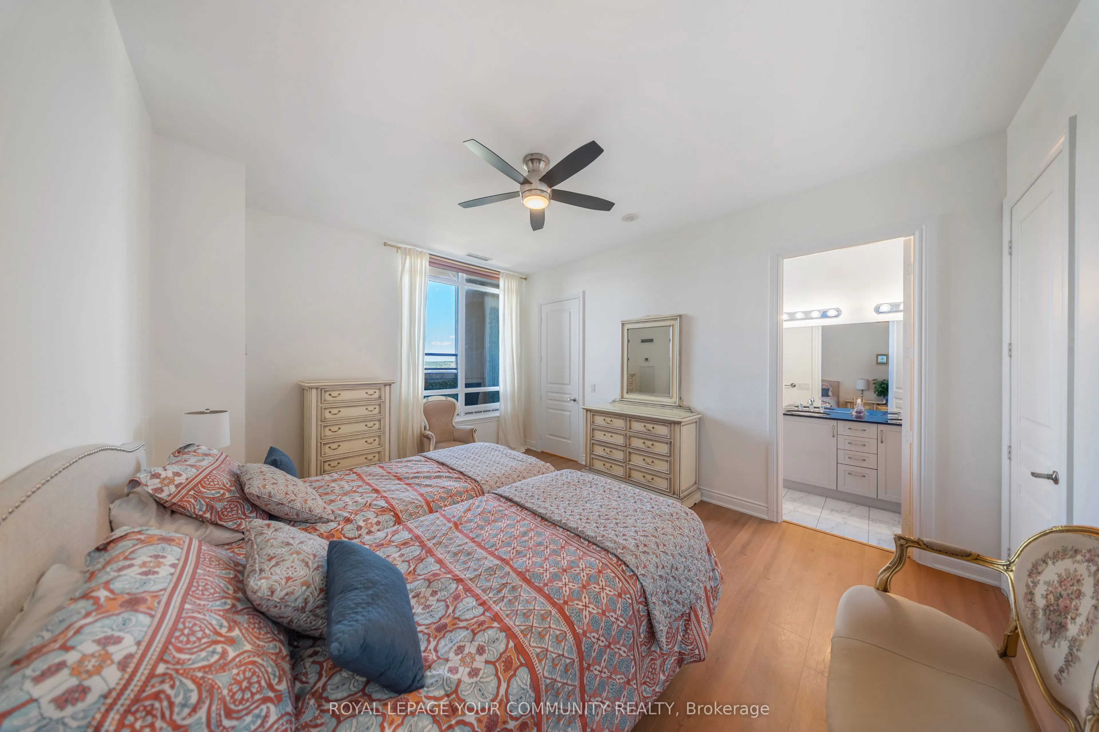 9245 Jane Street, #PH01