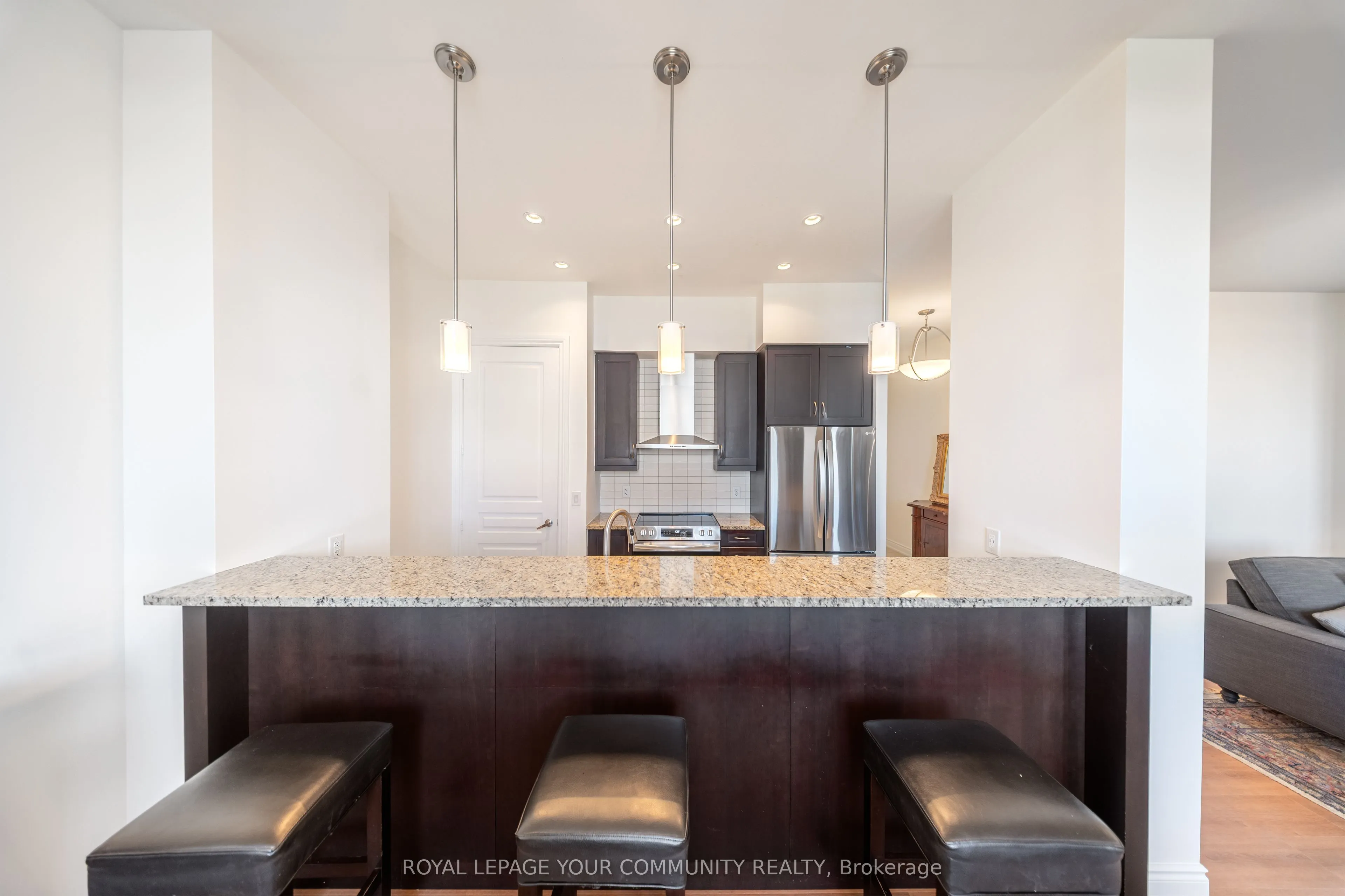 9245 Jane Street, #PH01