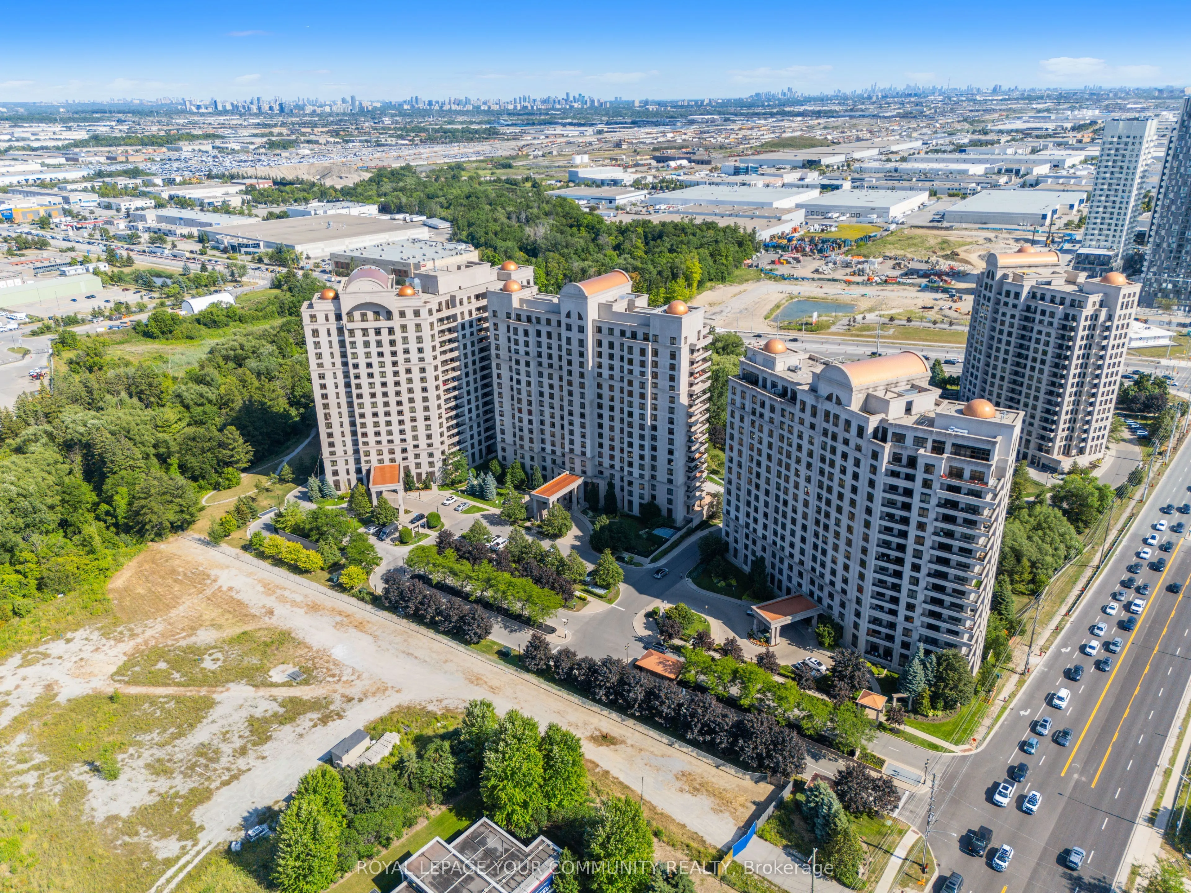 9245 Jane Street, #PH01