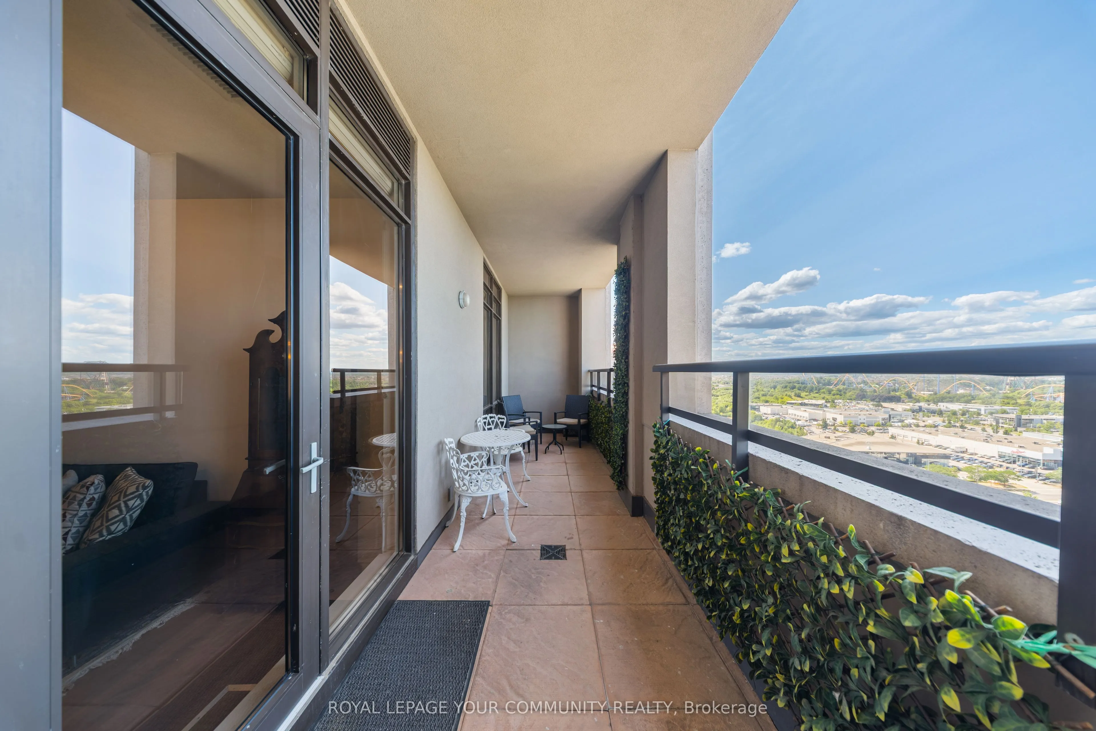 9245 Jane Street, #PH01