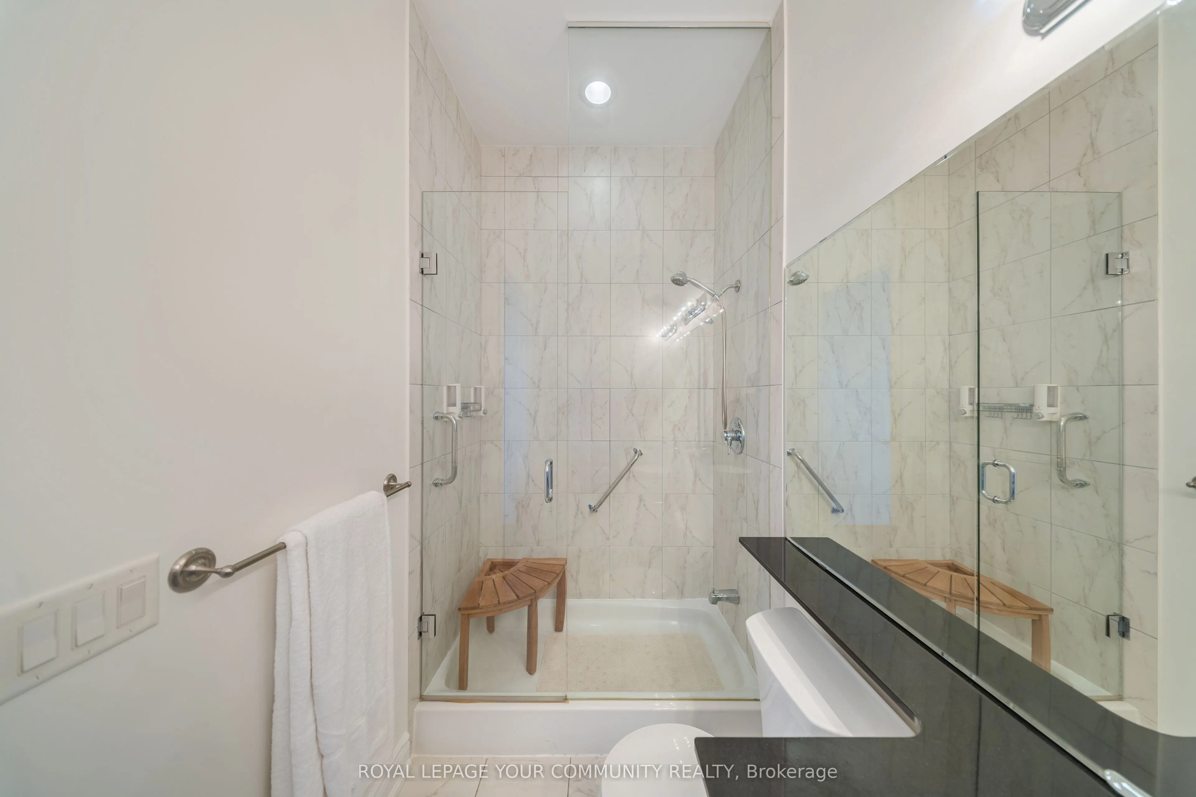 9245 Jane Street, #PH01