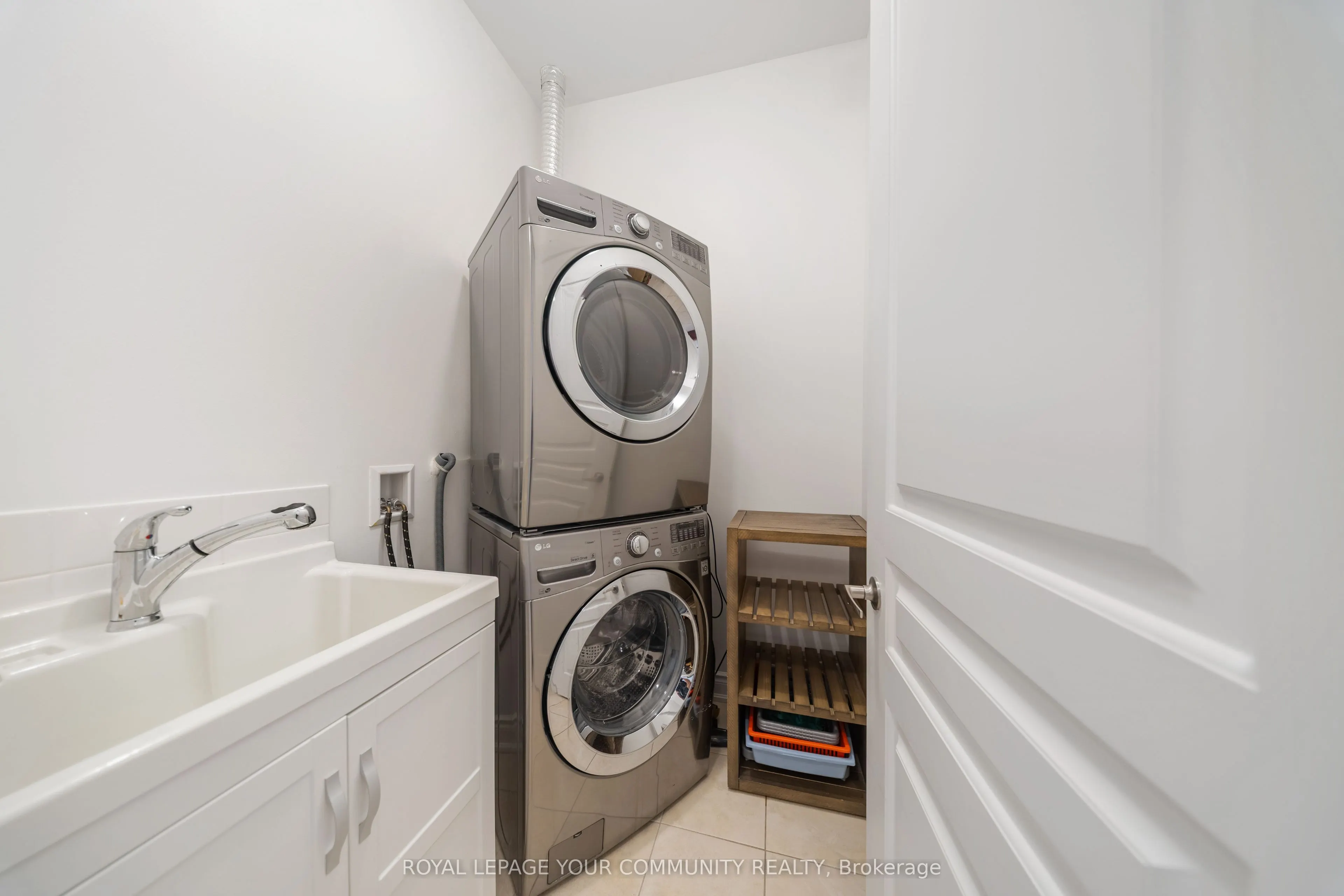 9245 Jane Street, #PH01