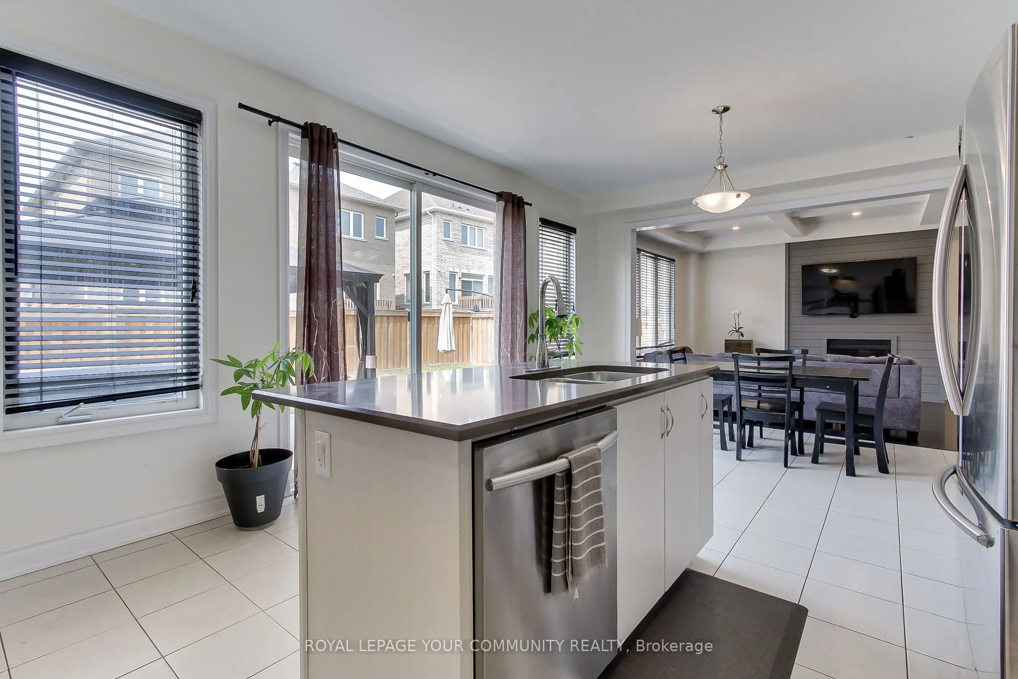 26 Hodgson Road N