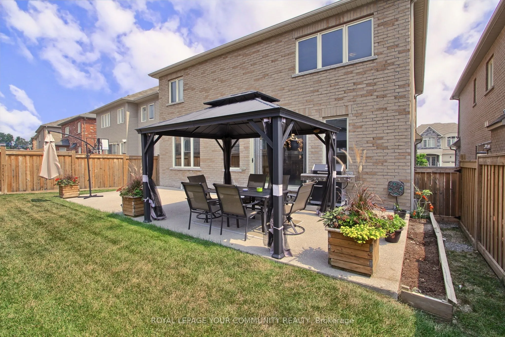 26 Hodgson Road N