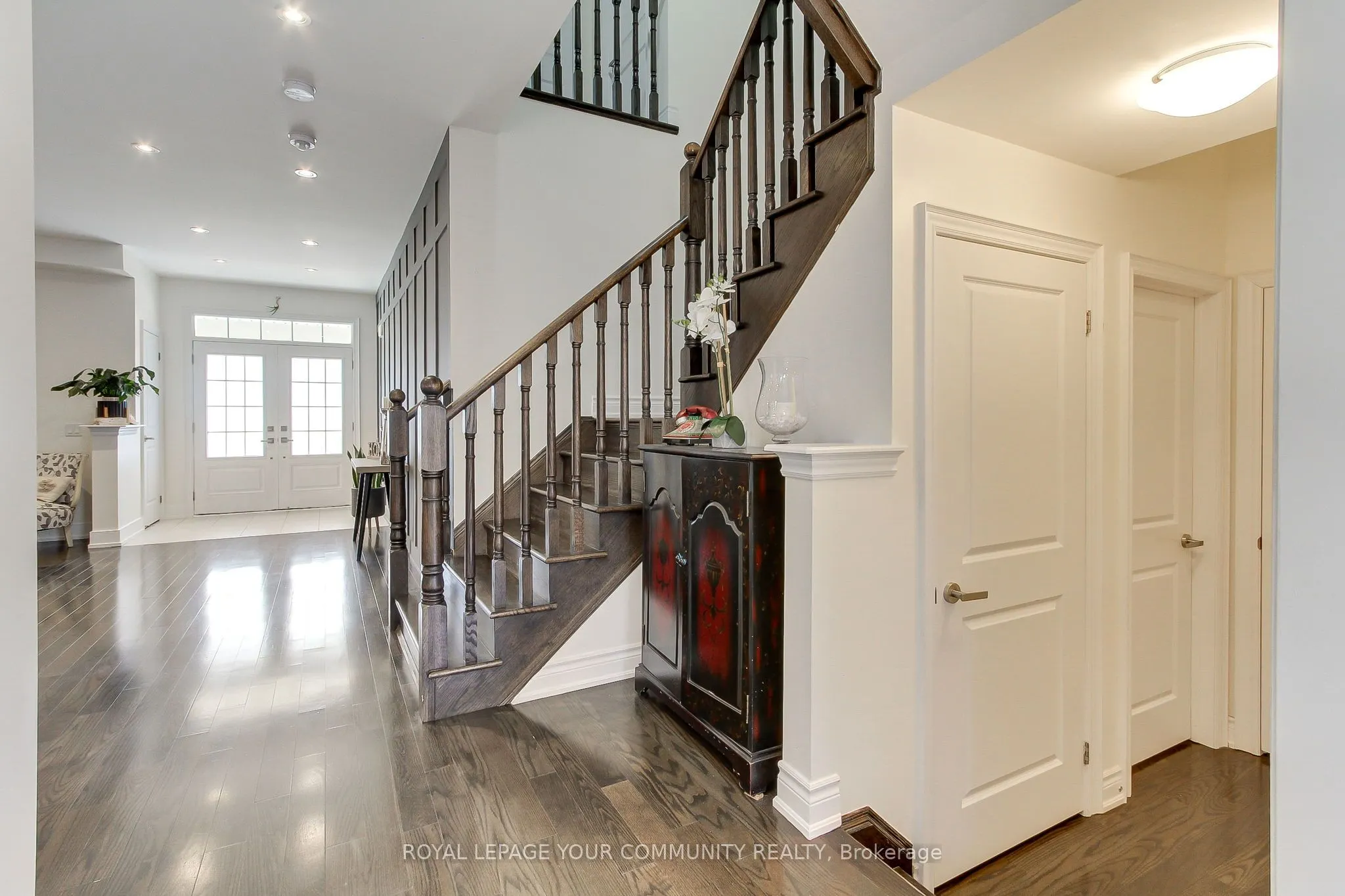 26 Hodgson Road N