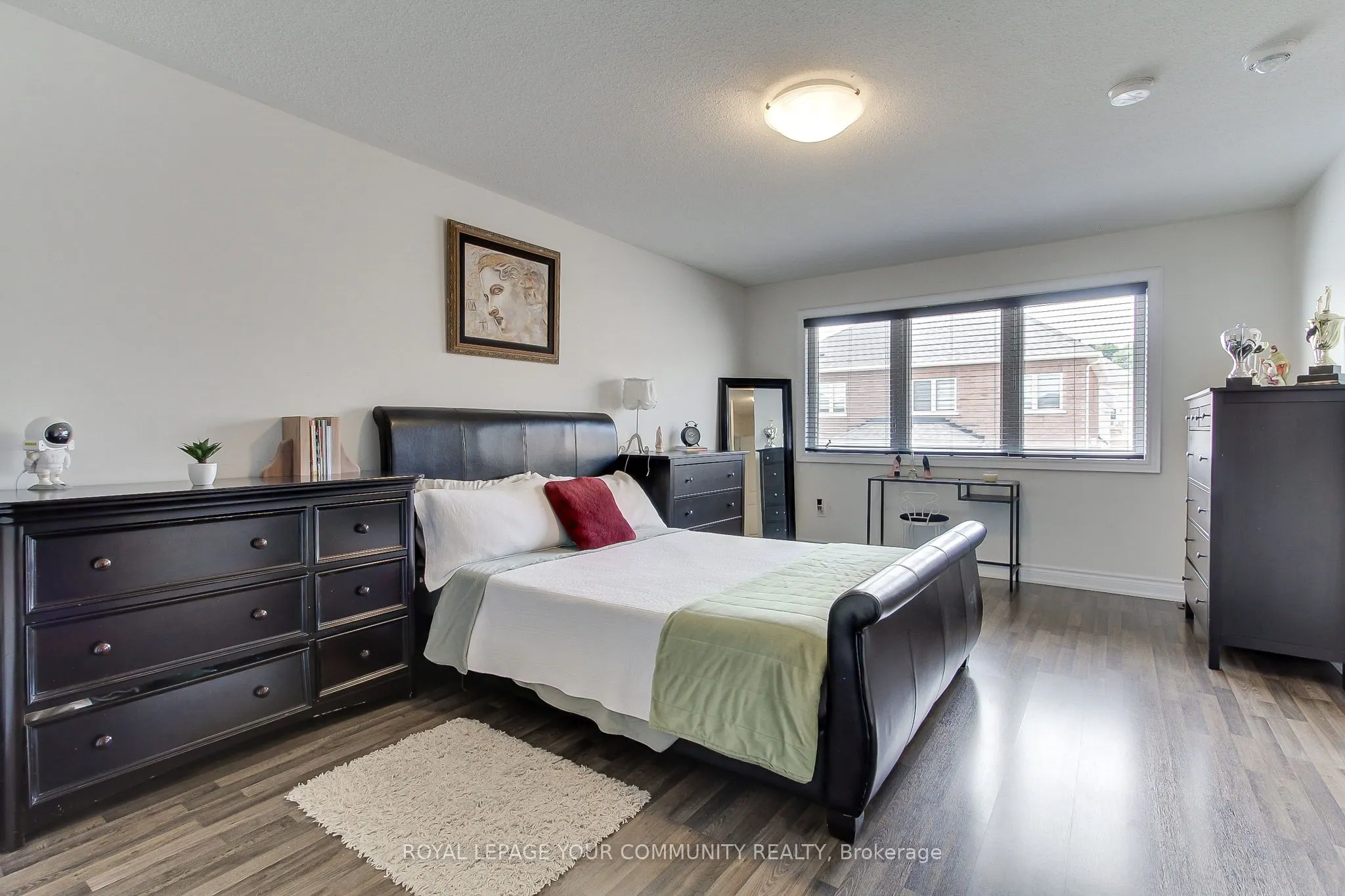 26 Hodgson Road N