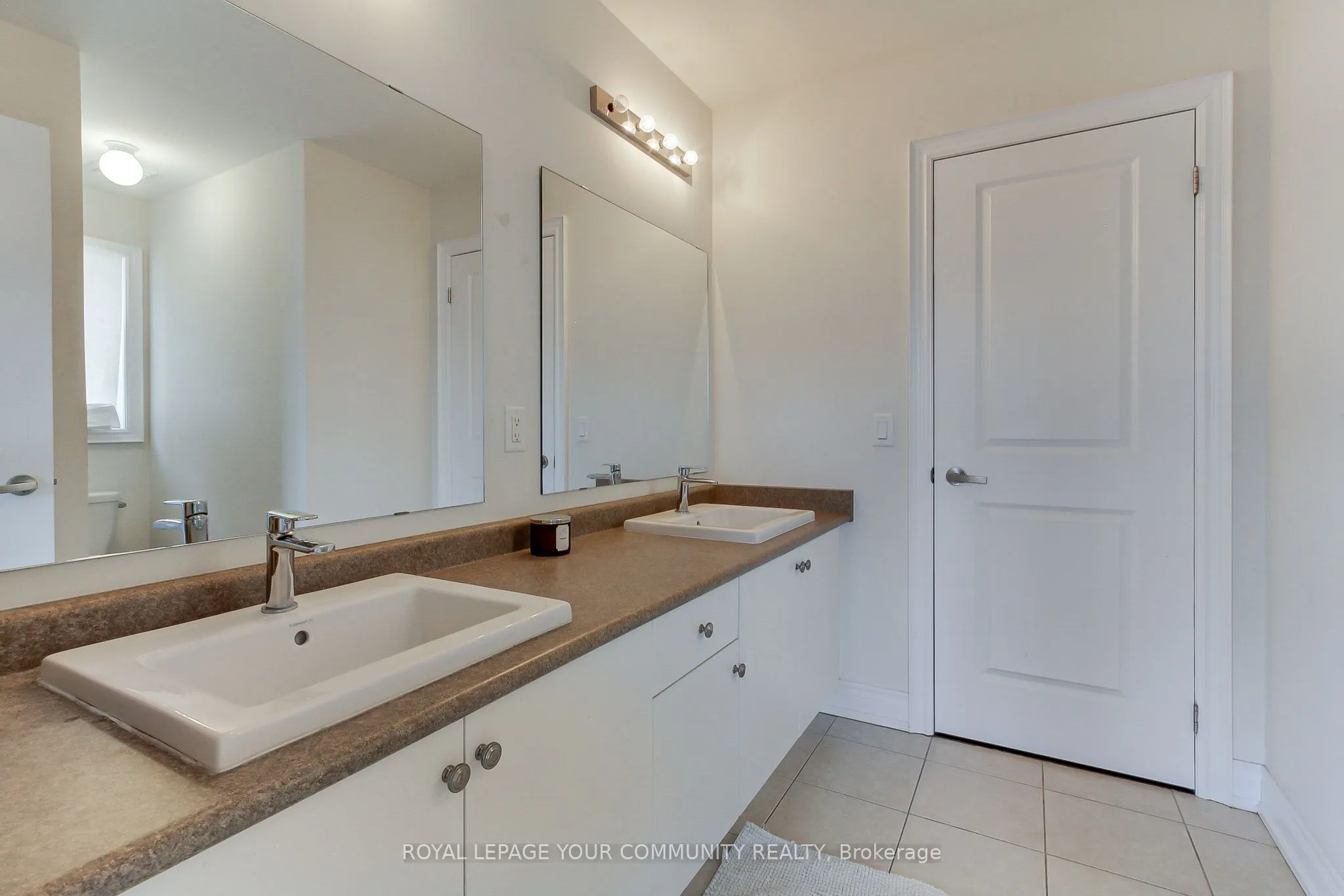 26 Hodgson Road N