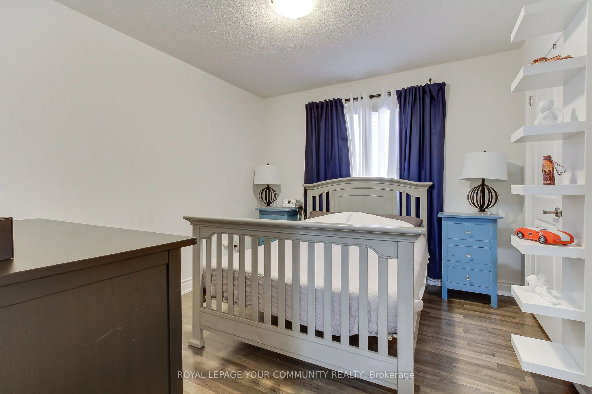 26 Hodgson Road N