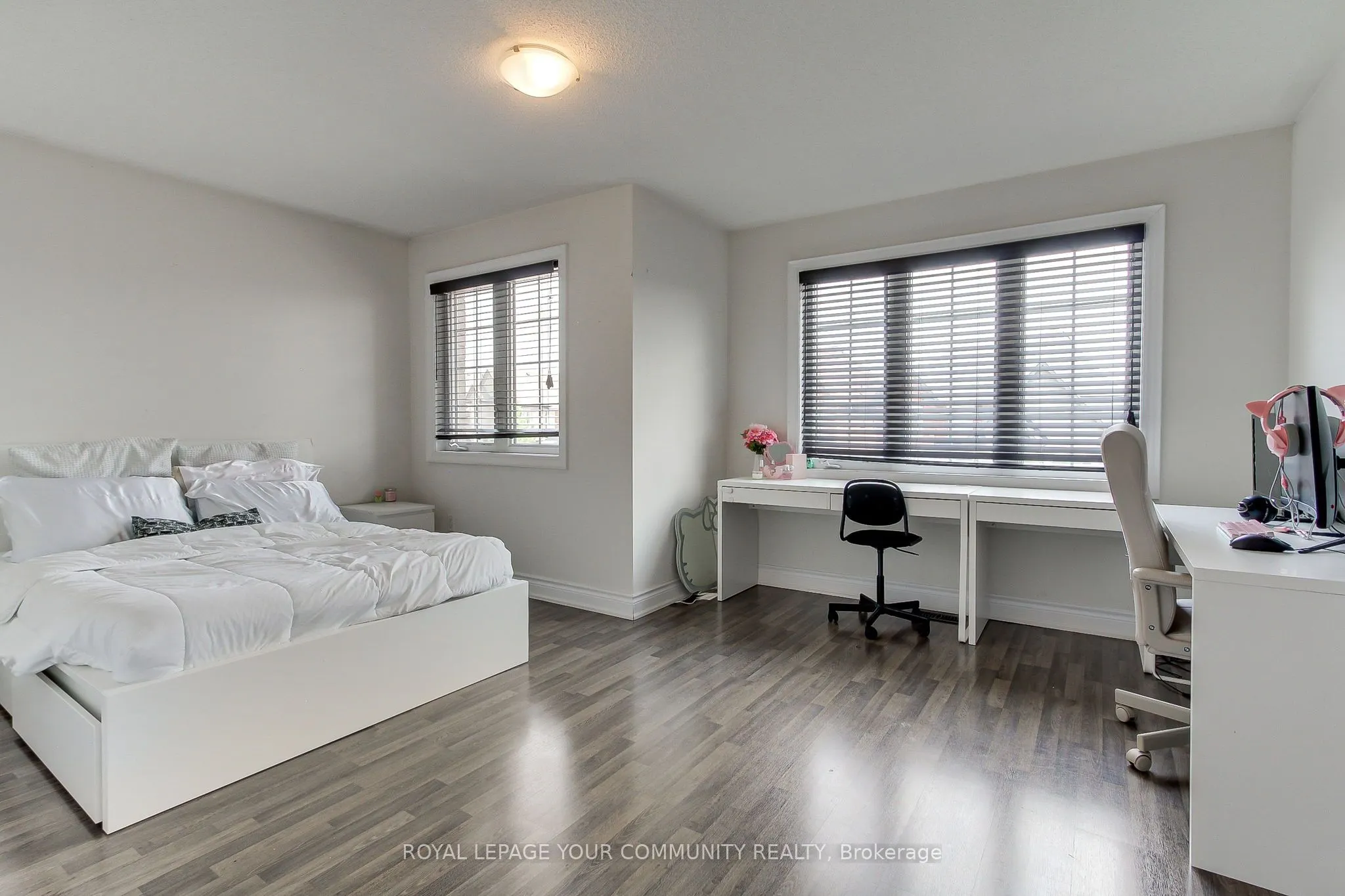 26 Hodgson Road N