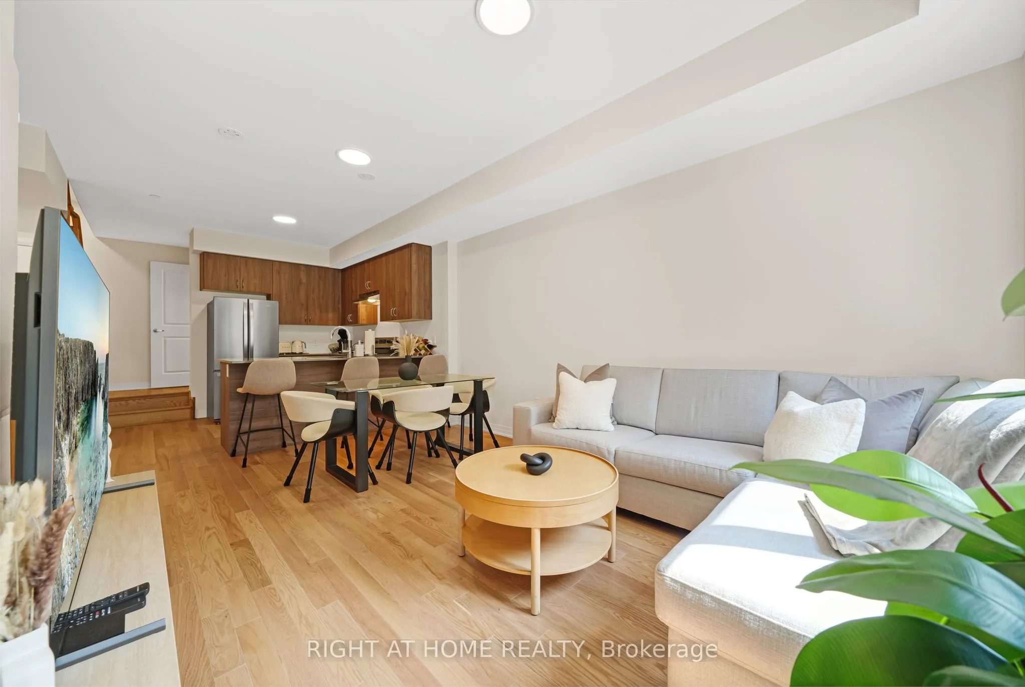 70 Baynes Way, #14