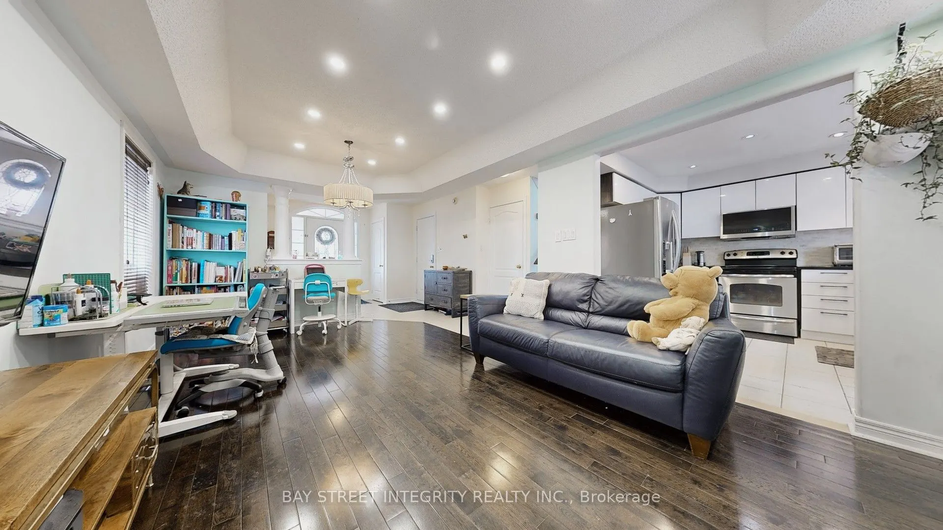 24 Ian Drive