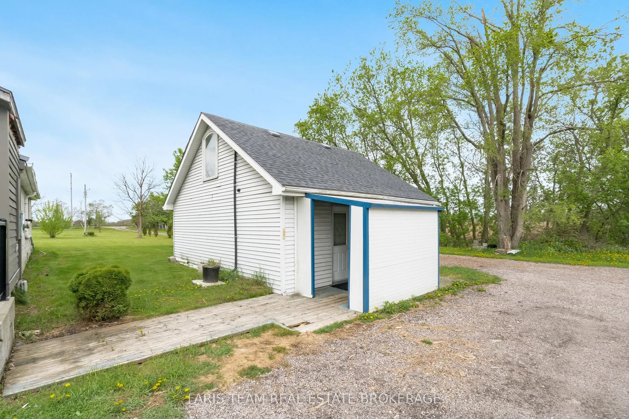 2351 20th Side Road