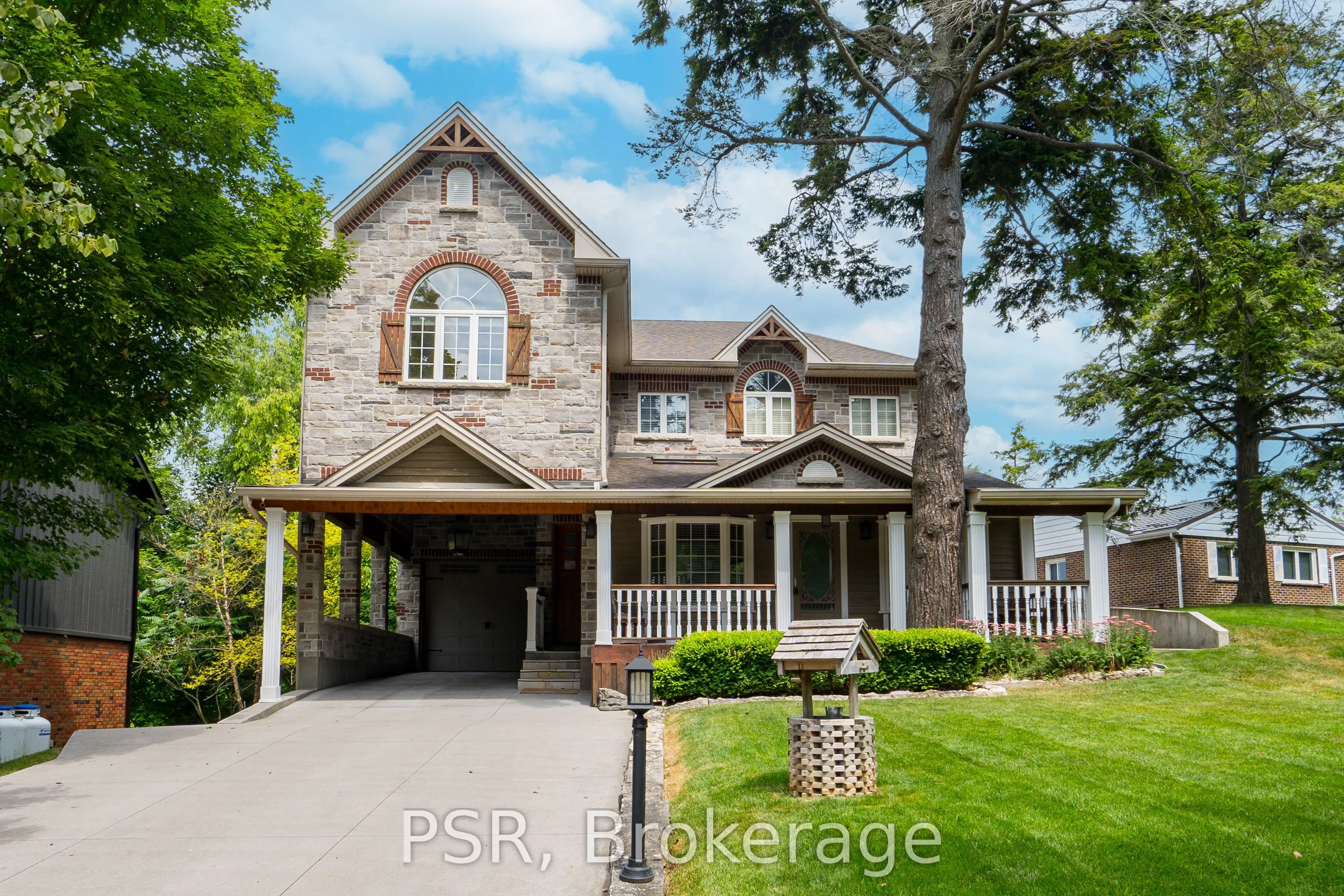124 Elmpine Trail