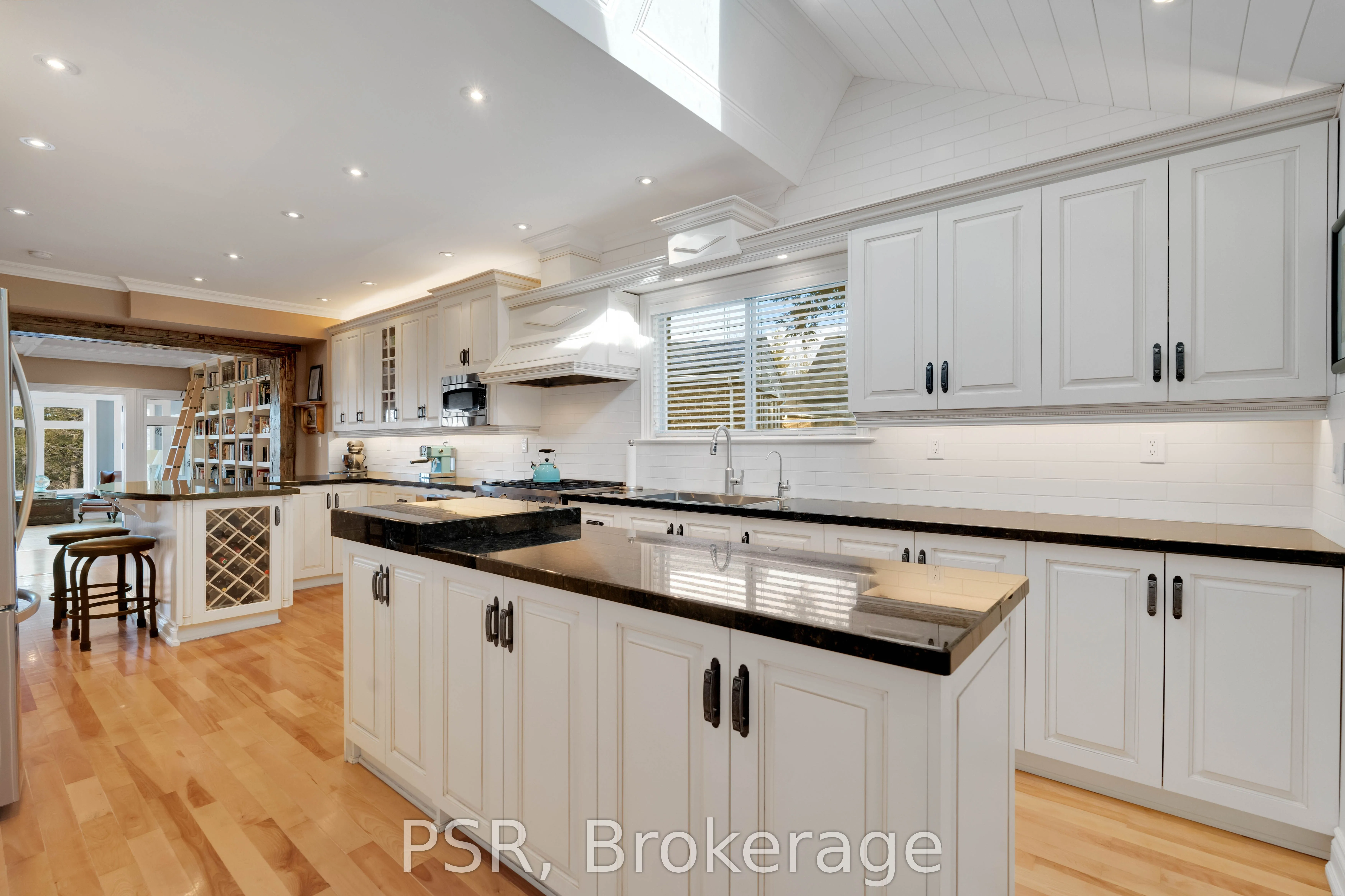124 Elmpine Trail