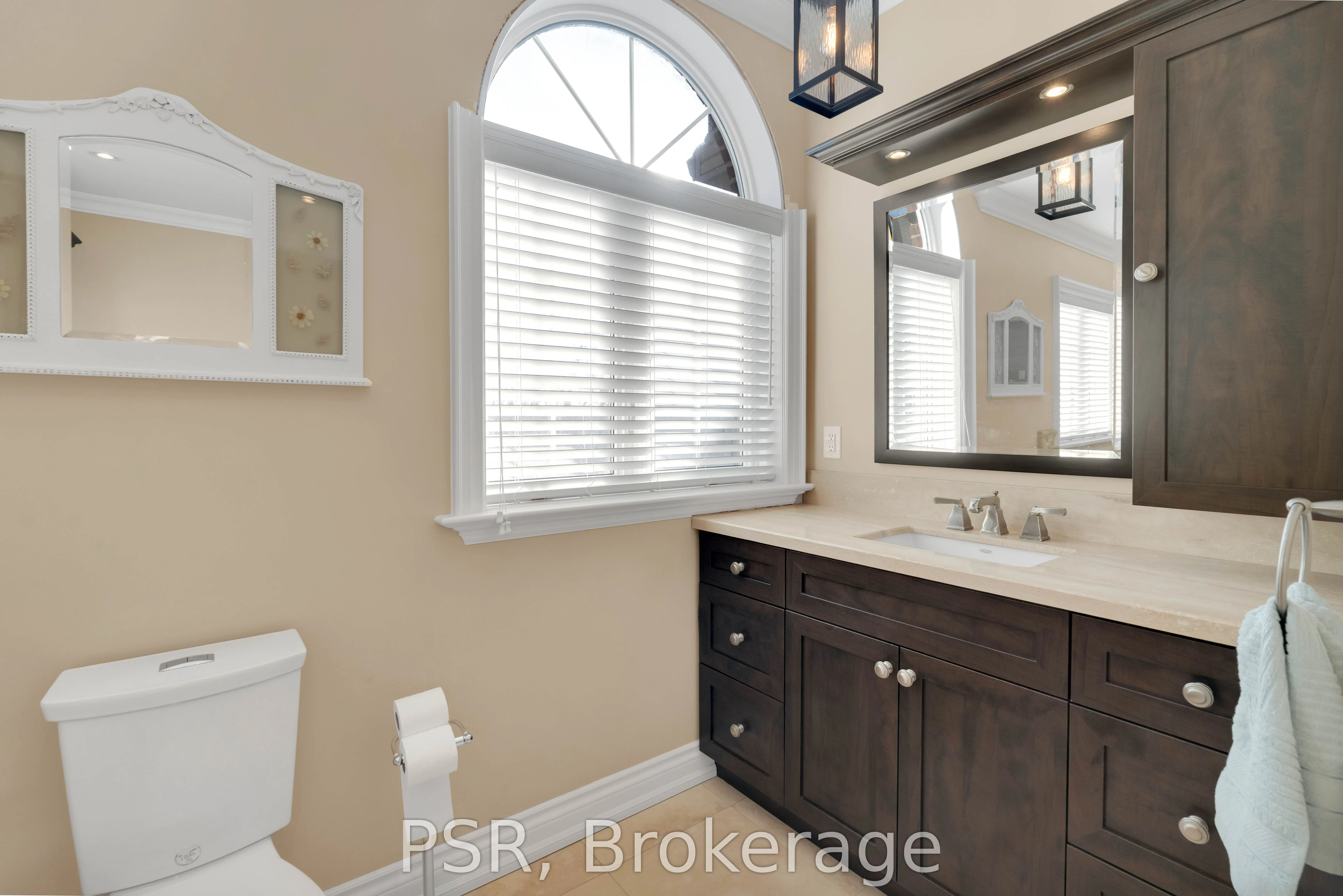 124 Elmpine Trail
