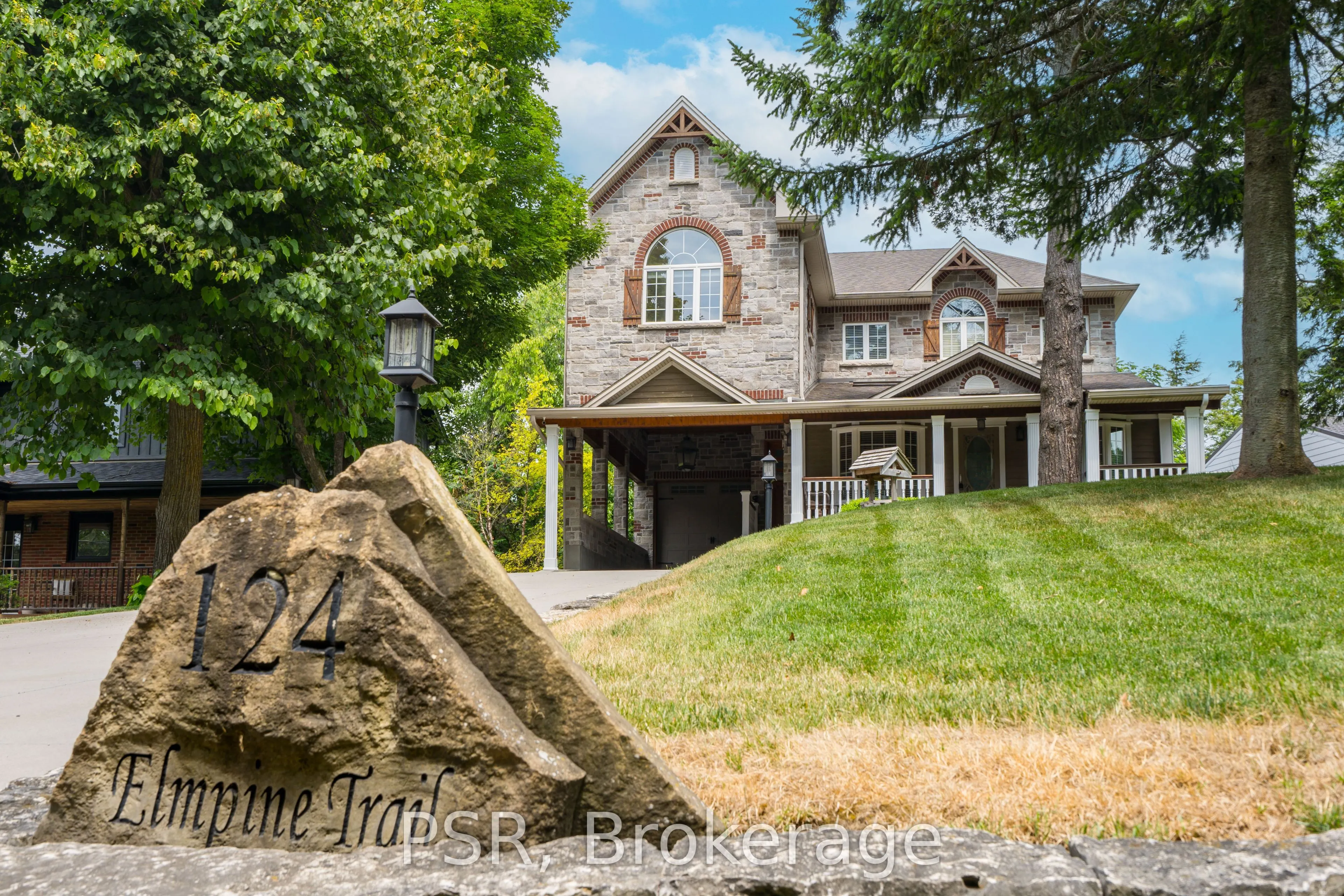 124 Elmpine Trail