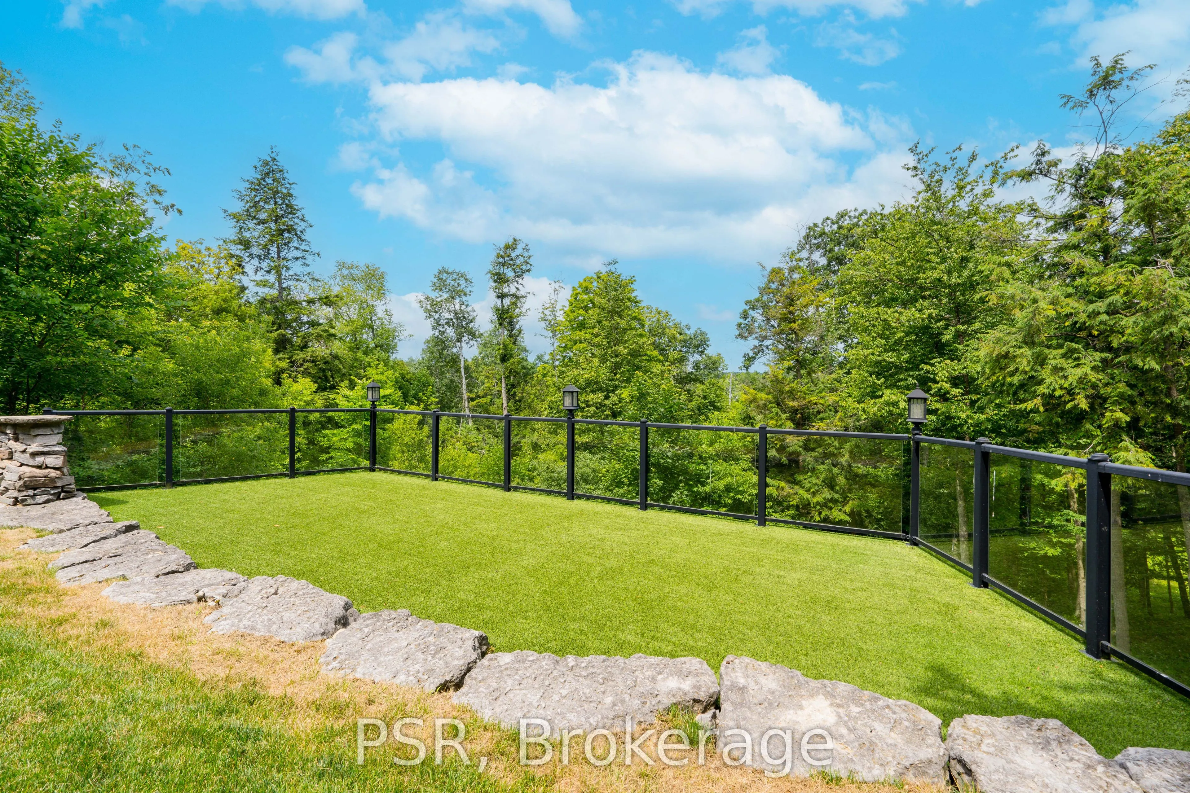 124 Elmpine Trail