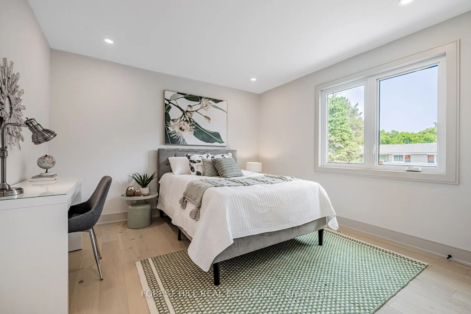43 Thorny Brae Drive