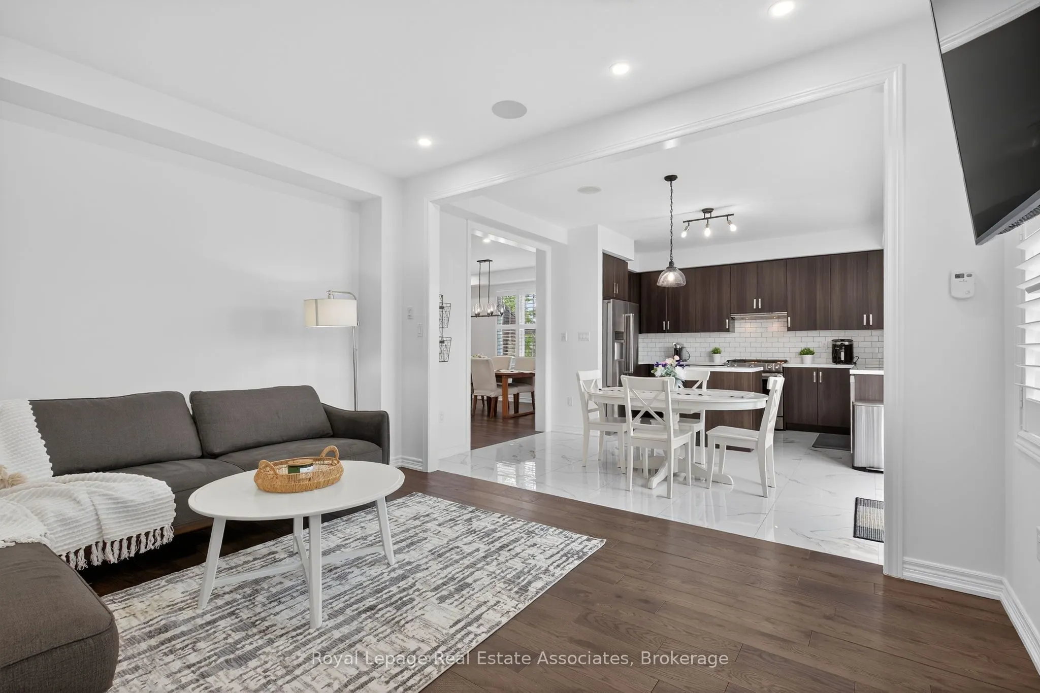 113 Sutcliffe Way