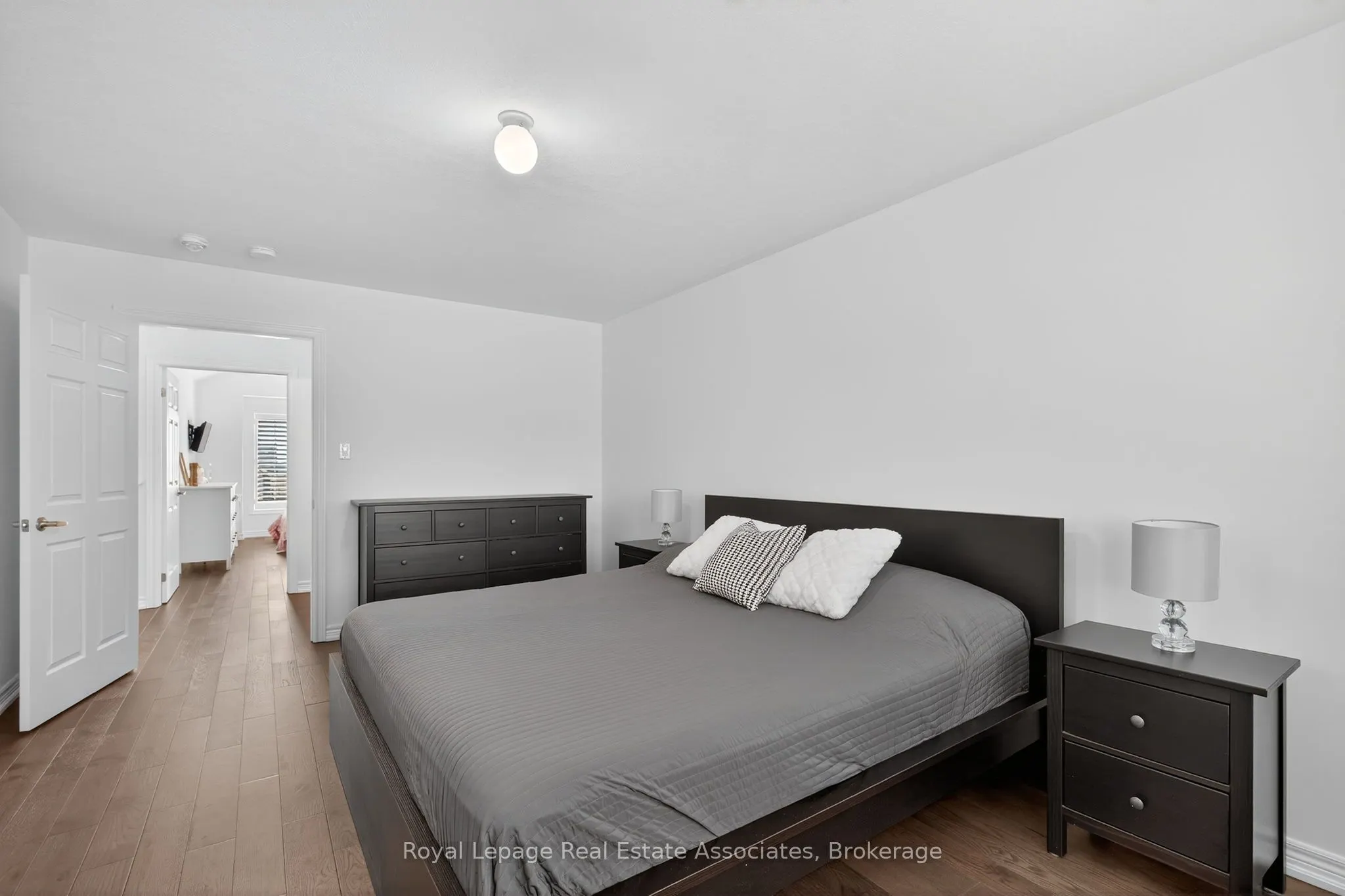 113 Sutcliffe Way