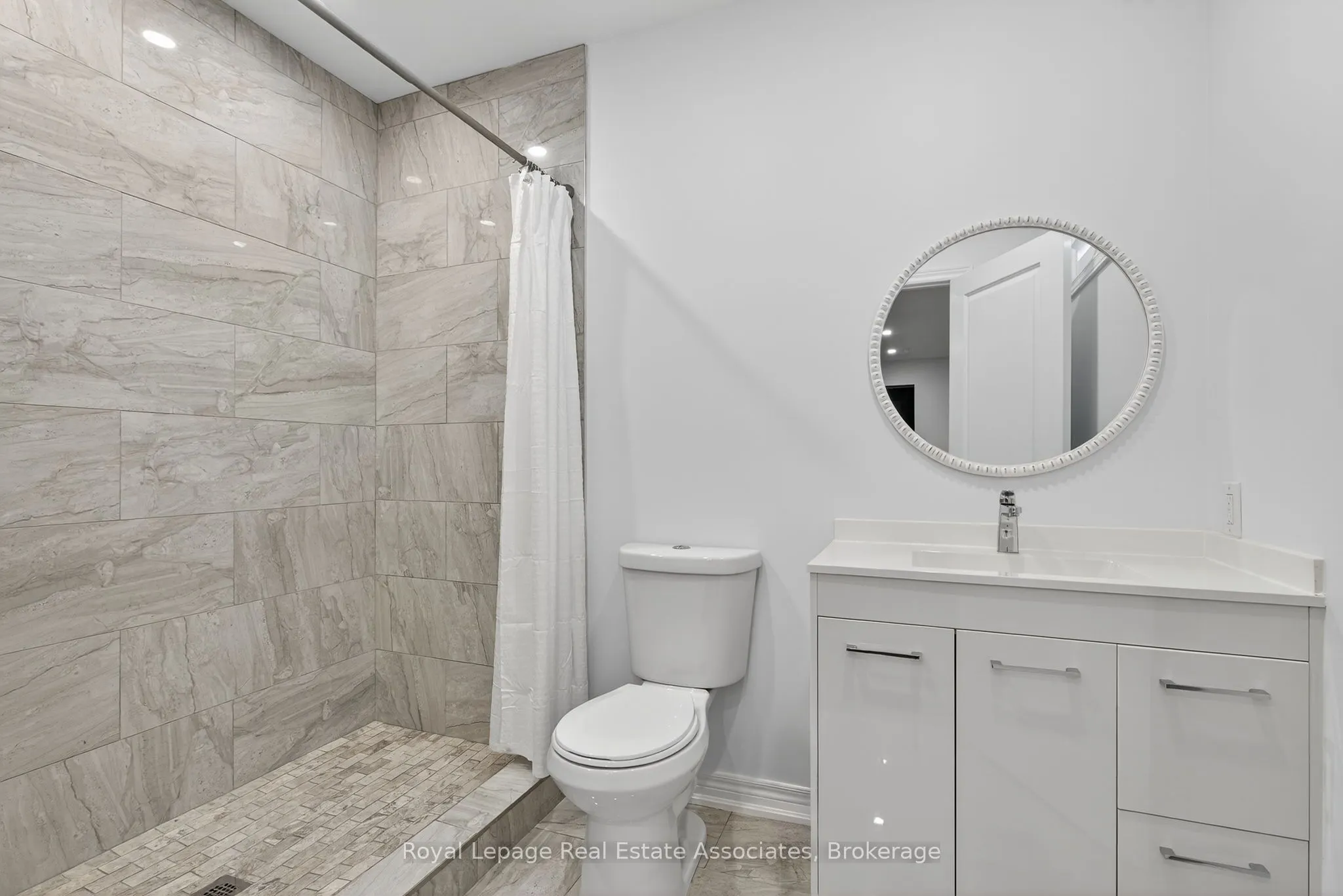 113 Sutcliffe Way