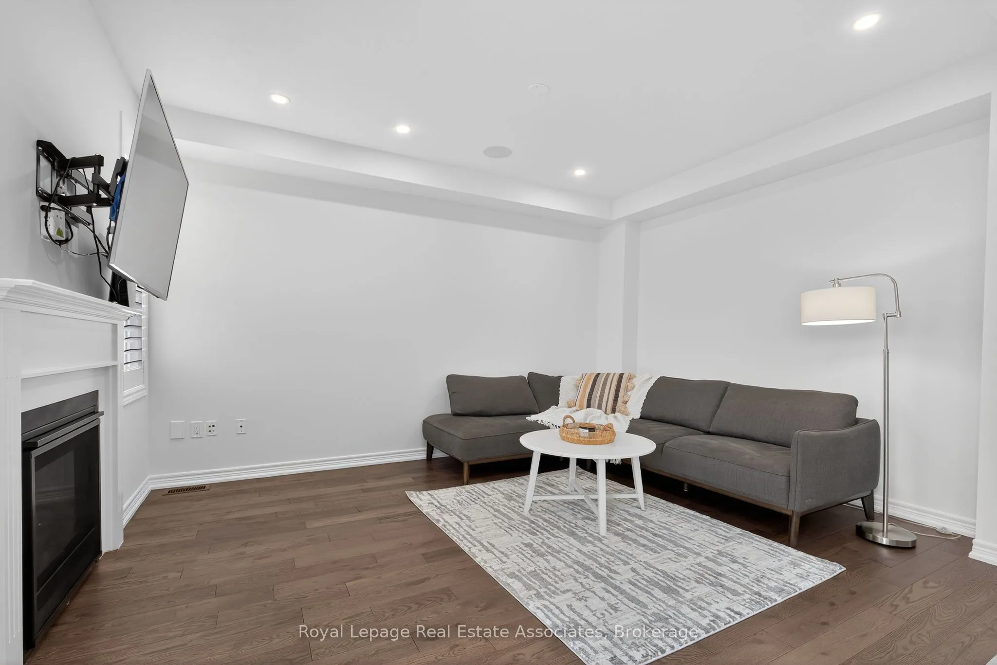113 Sutcliffe Way