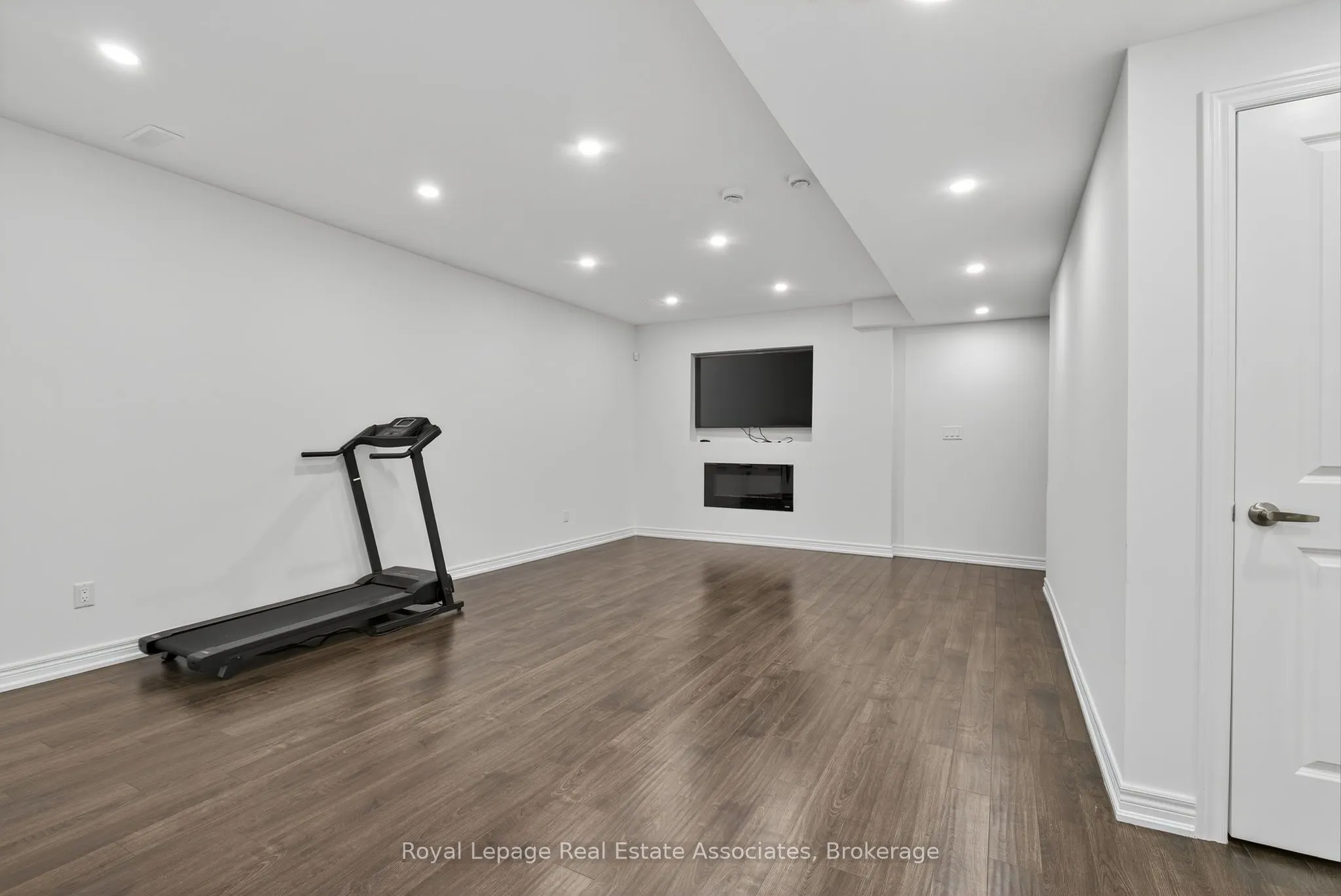 113 Sutcliffe Way