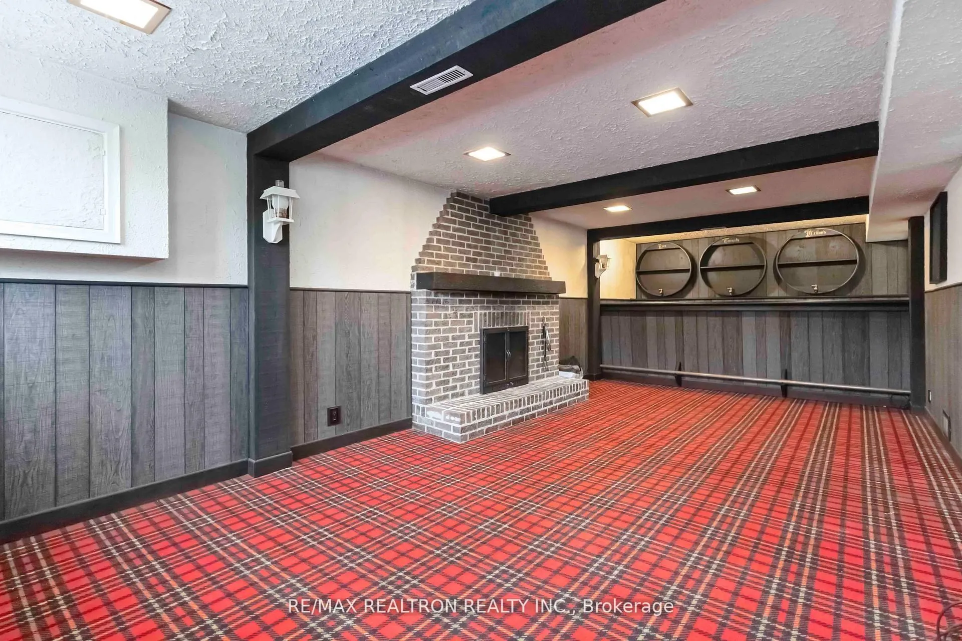978 Wildwood Drive