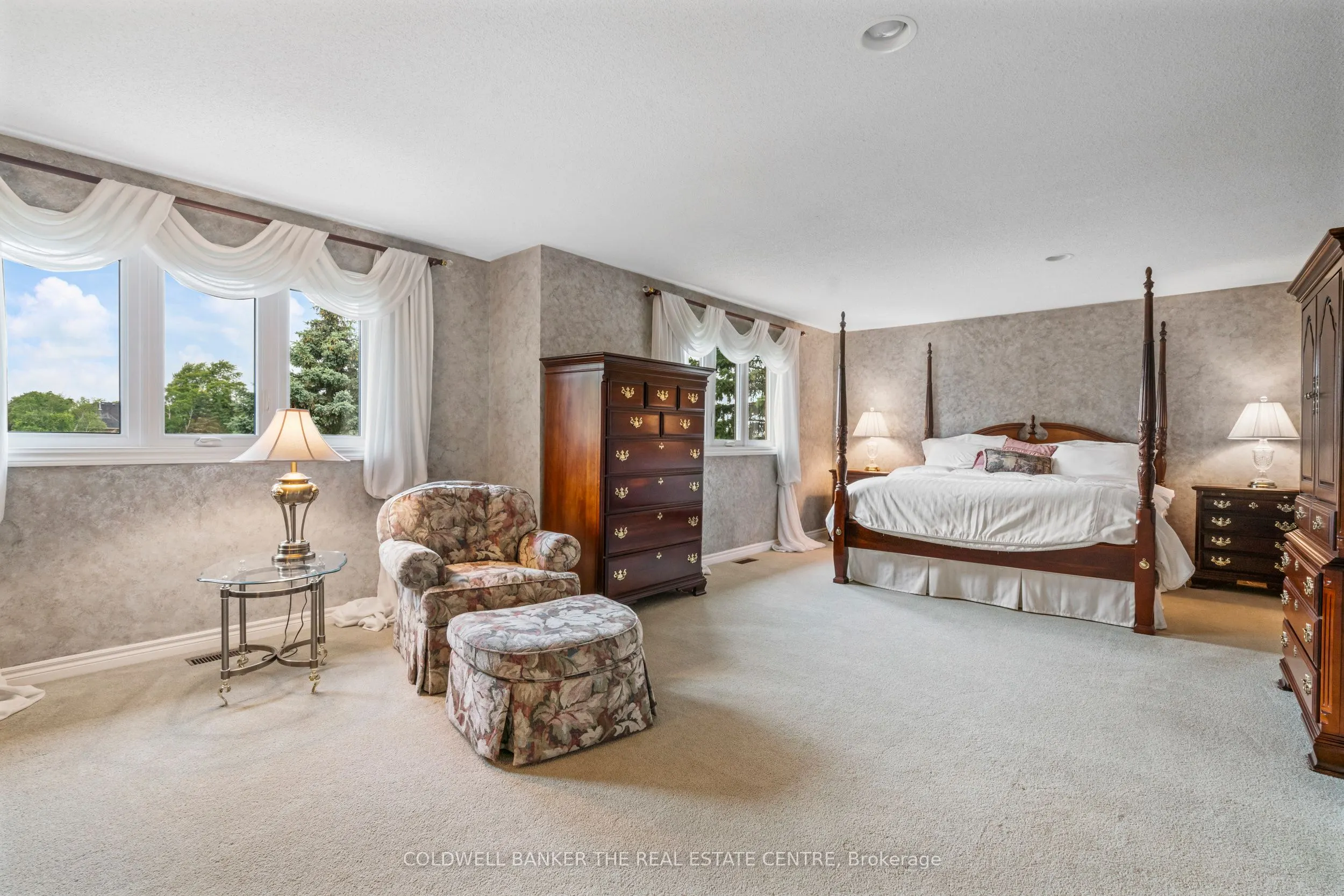 384 Amberlee Court
